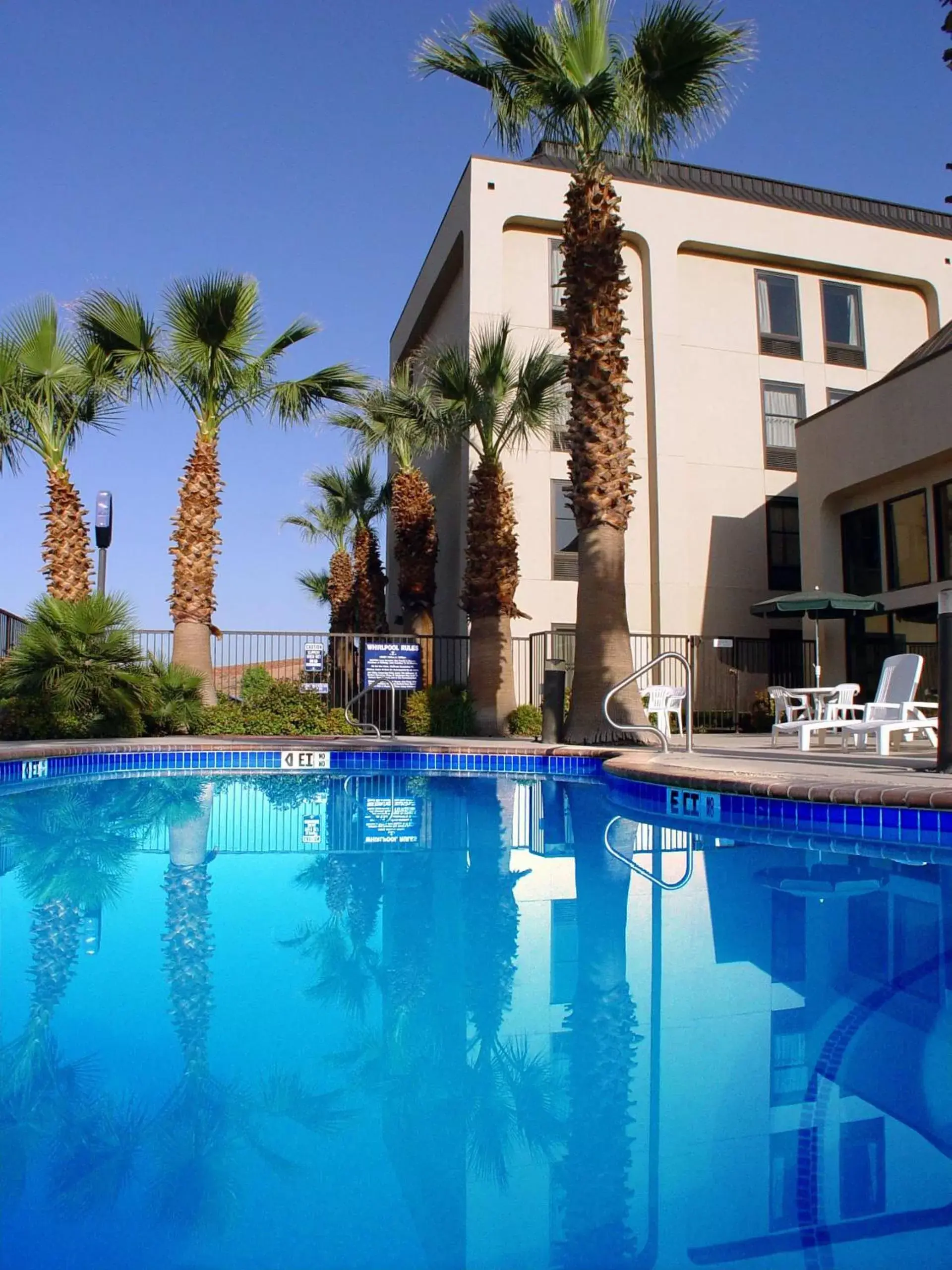 Pool view, Property Building in Hampton Inn St. George