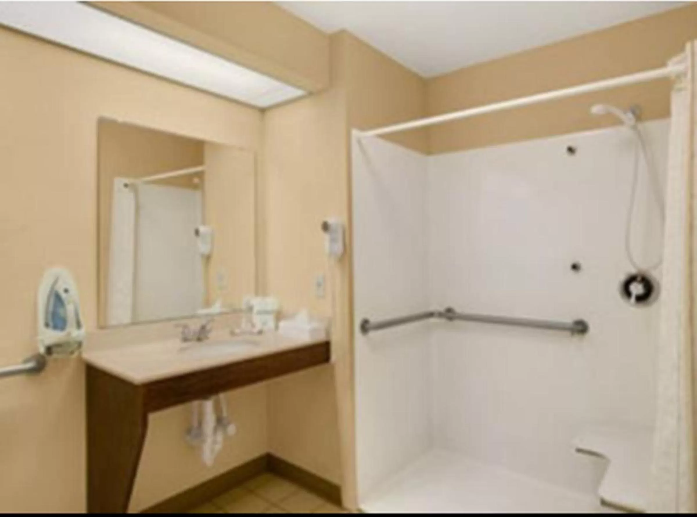 Bathroom in Baymont by Wyndham Warner Robins