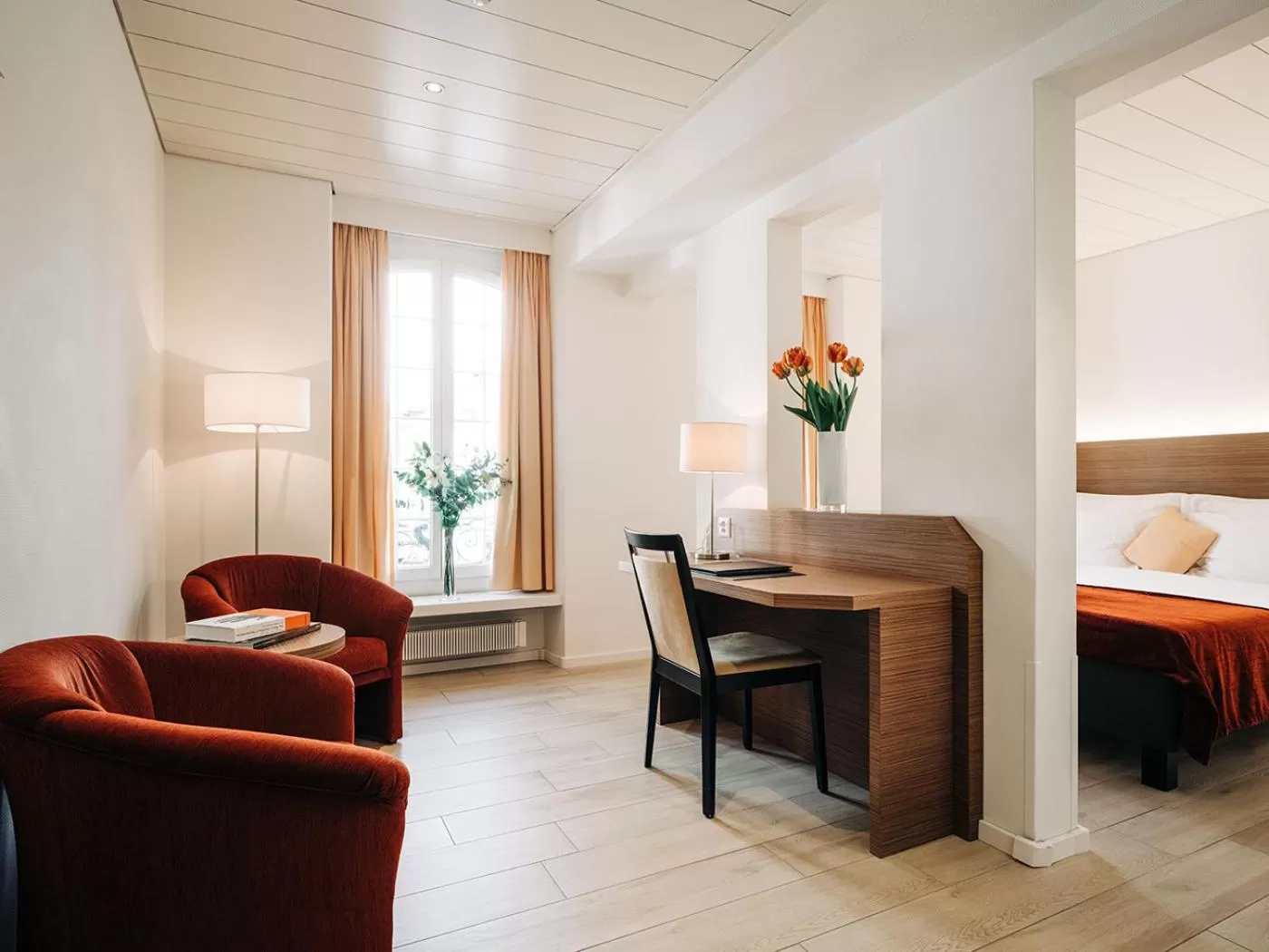 Seating area, Bed in Hotel Krone Thun