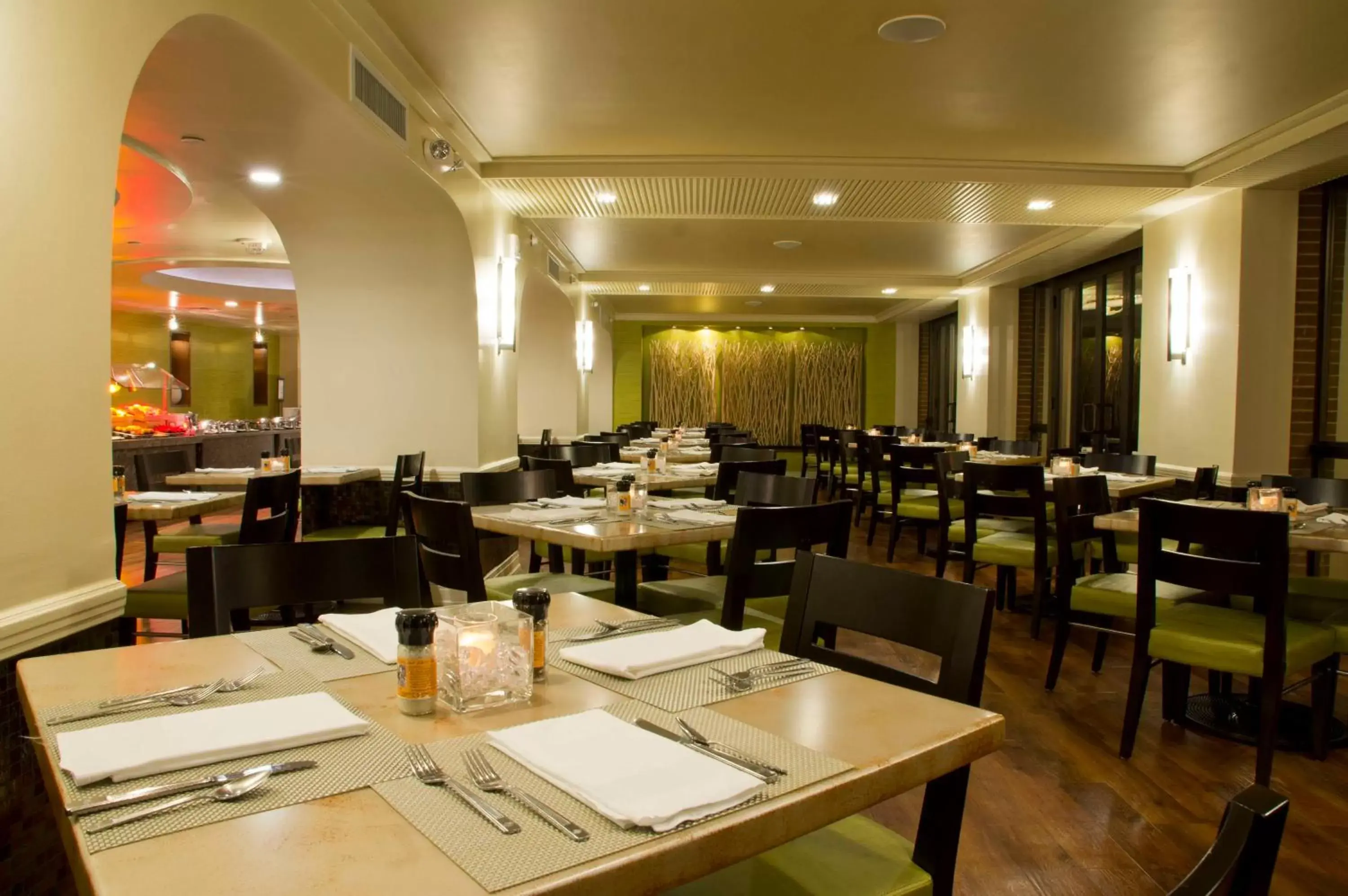 Breakfast, Restaurant/Places to Eat in Hilton Palacio del Rio