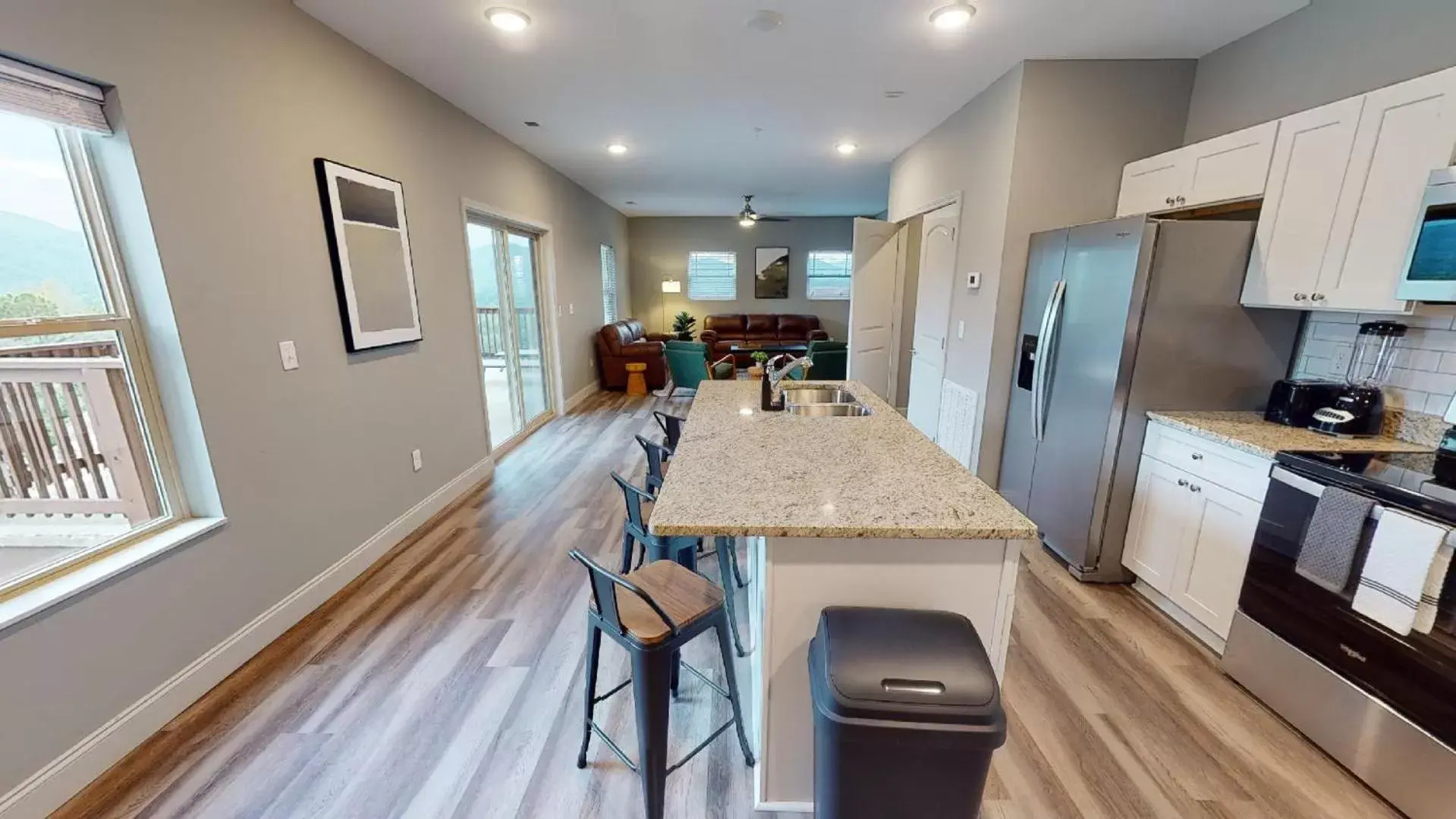 Kitchen or kitchenette in Viewpoint Condominiums Kitchen or kitchenette in Viewpoint Condominiums