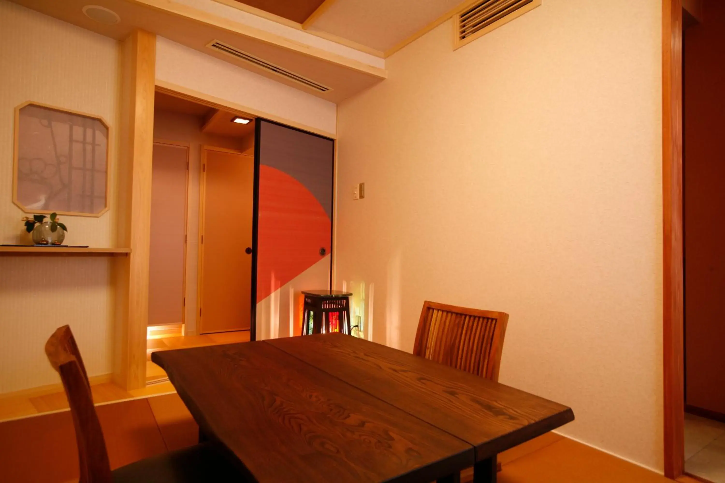 Dining Area in Arima Hot spring Ryokan Hanamusubi