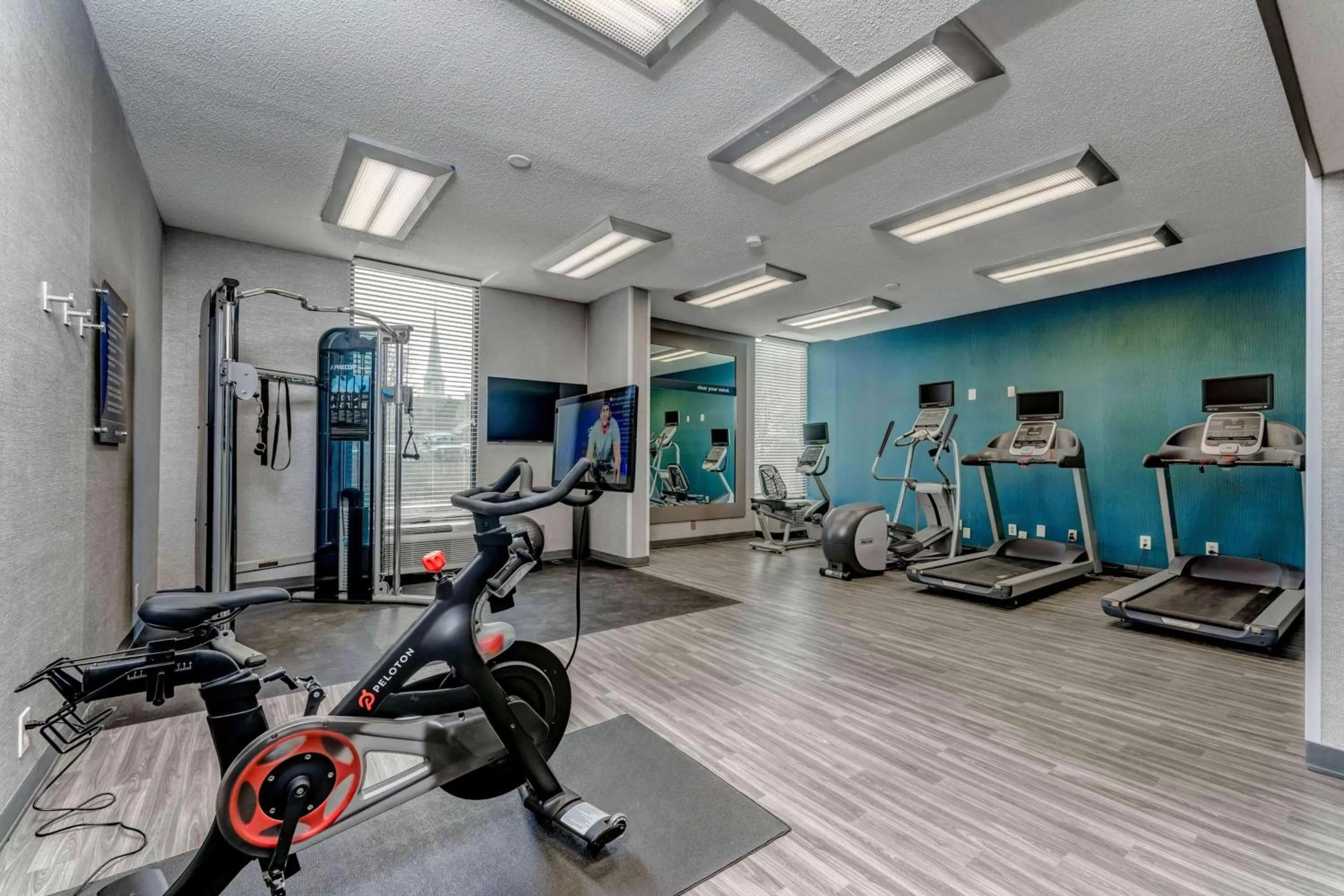 Fitness centre/facilities in Hampton Inn Morgantown