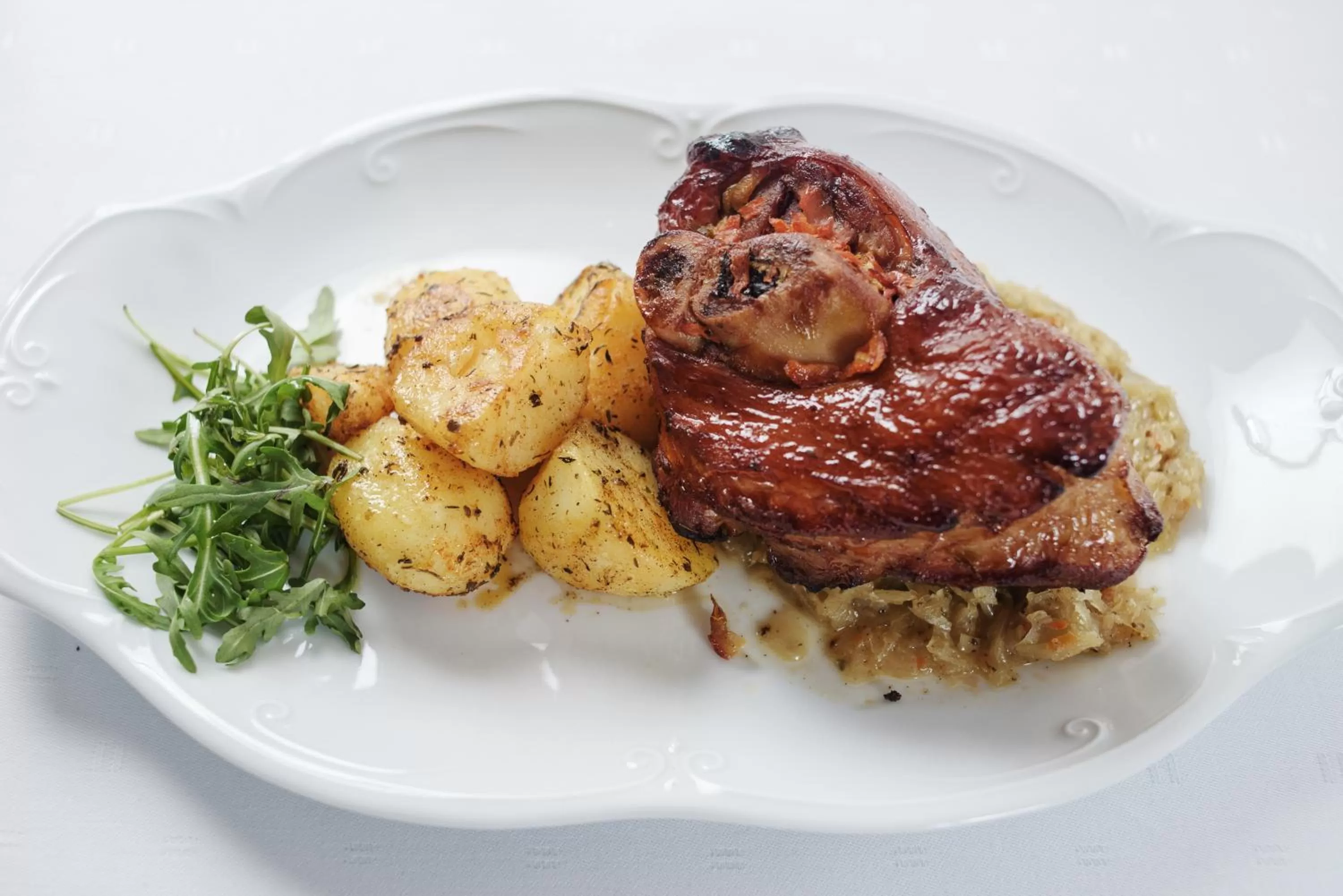 Restaurant/places to eat in Lila Medical SPA