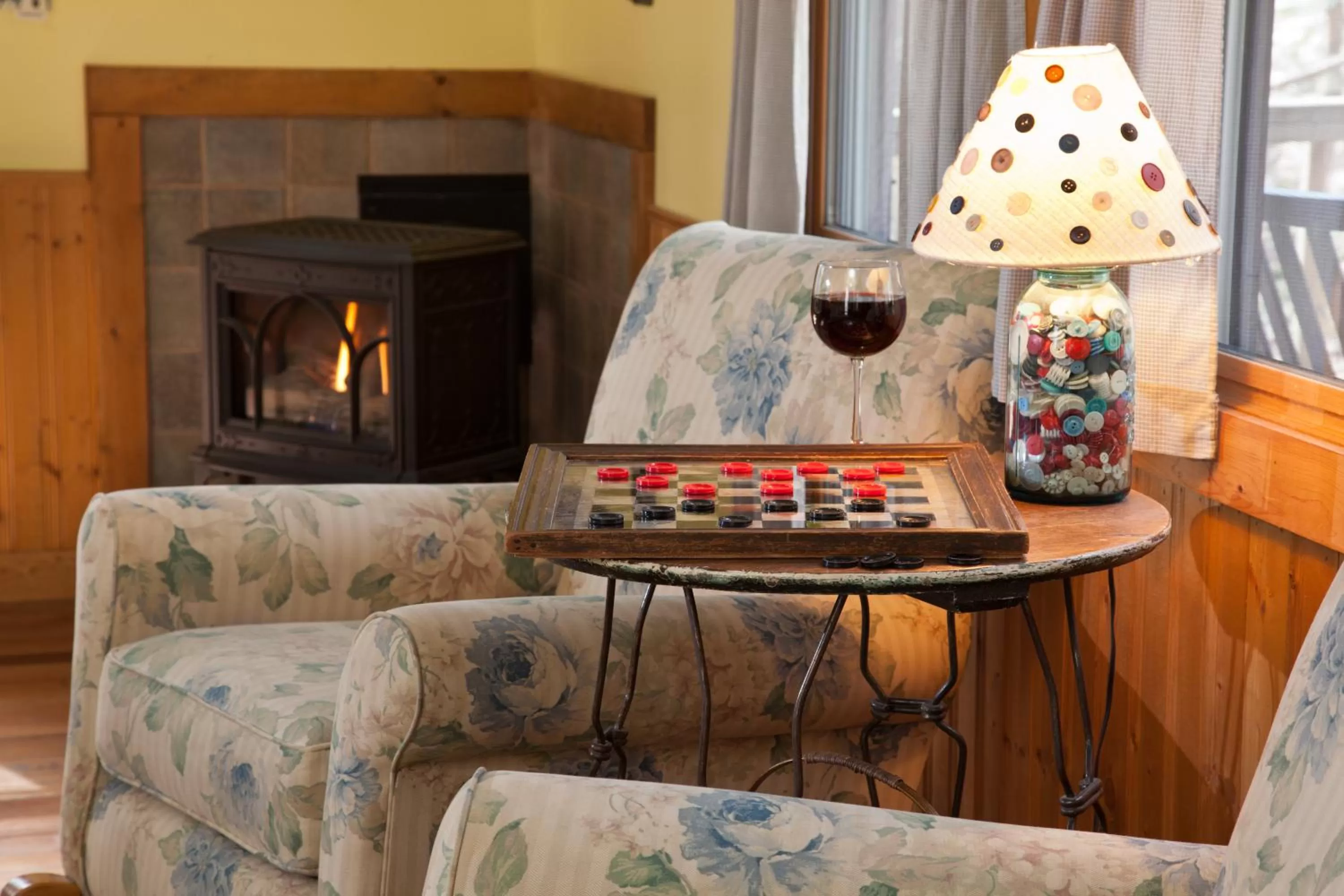 Seating area in Inn & Spa at Cedar Falls