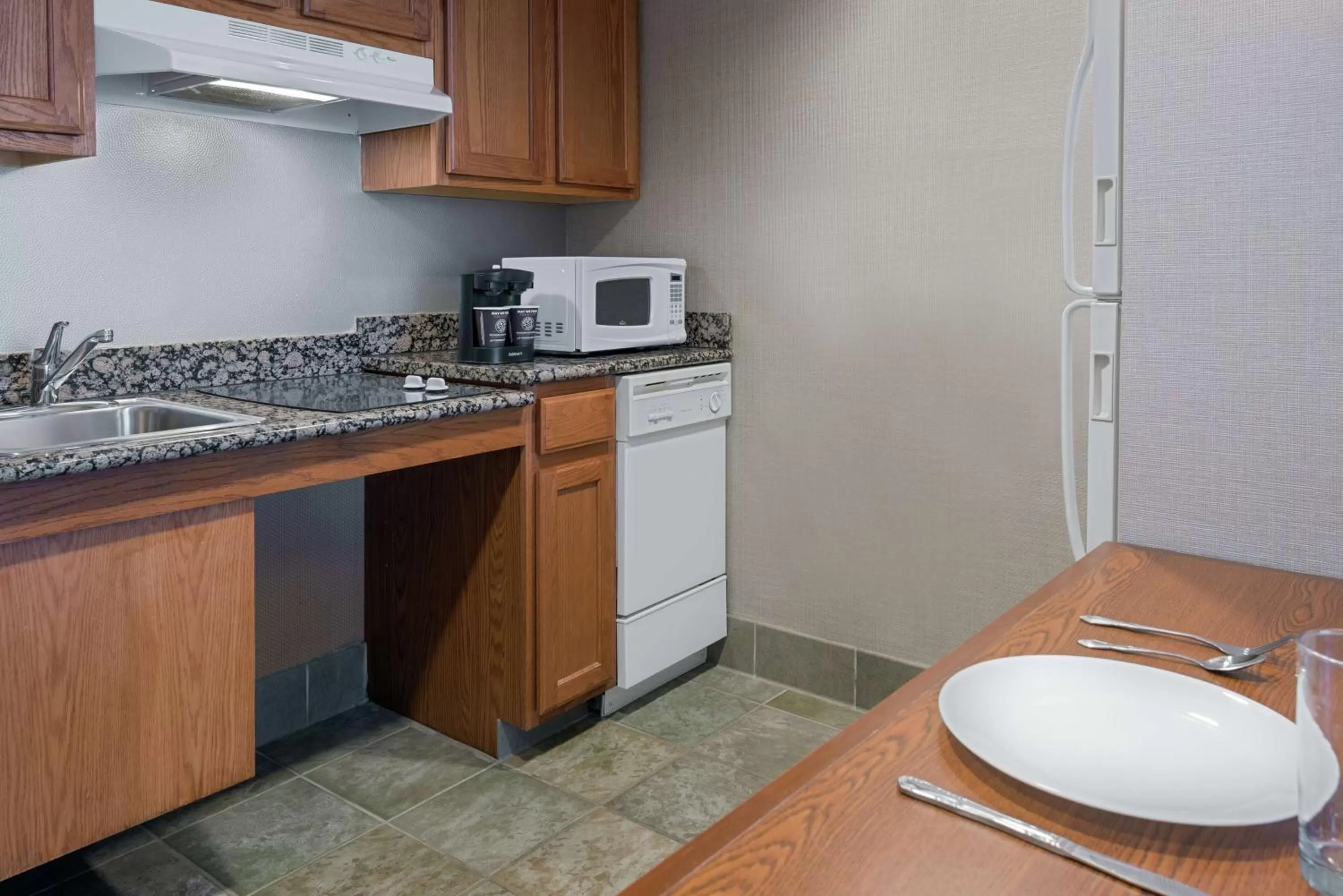 Kitchen or kitchenette in Homewood Suites by Hilton Buffalo-Amherst