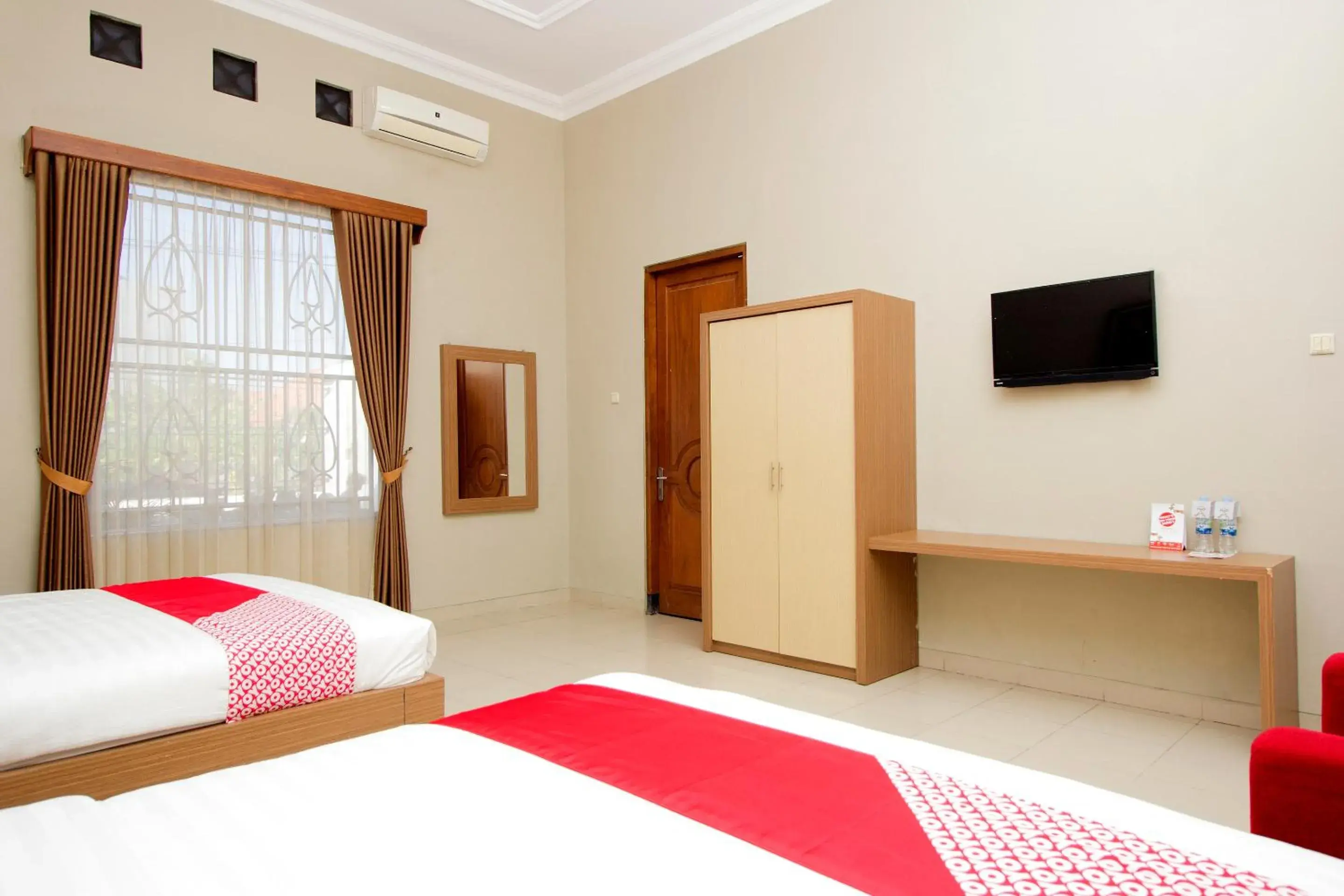 Bedroom, Bed in Collection O 1061 Aliya Homestay