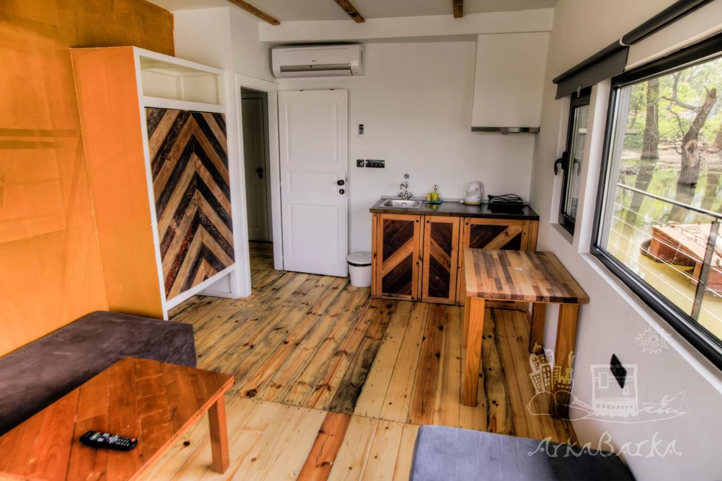 Coffee/tea facilities in ArkaBarka 2- Floating Dream Rooms and Apartments