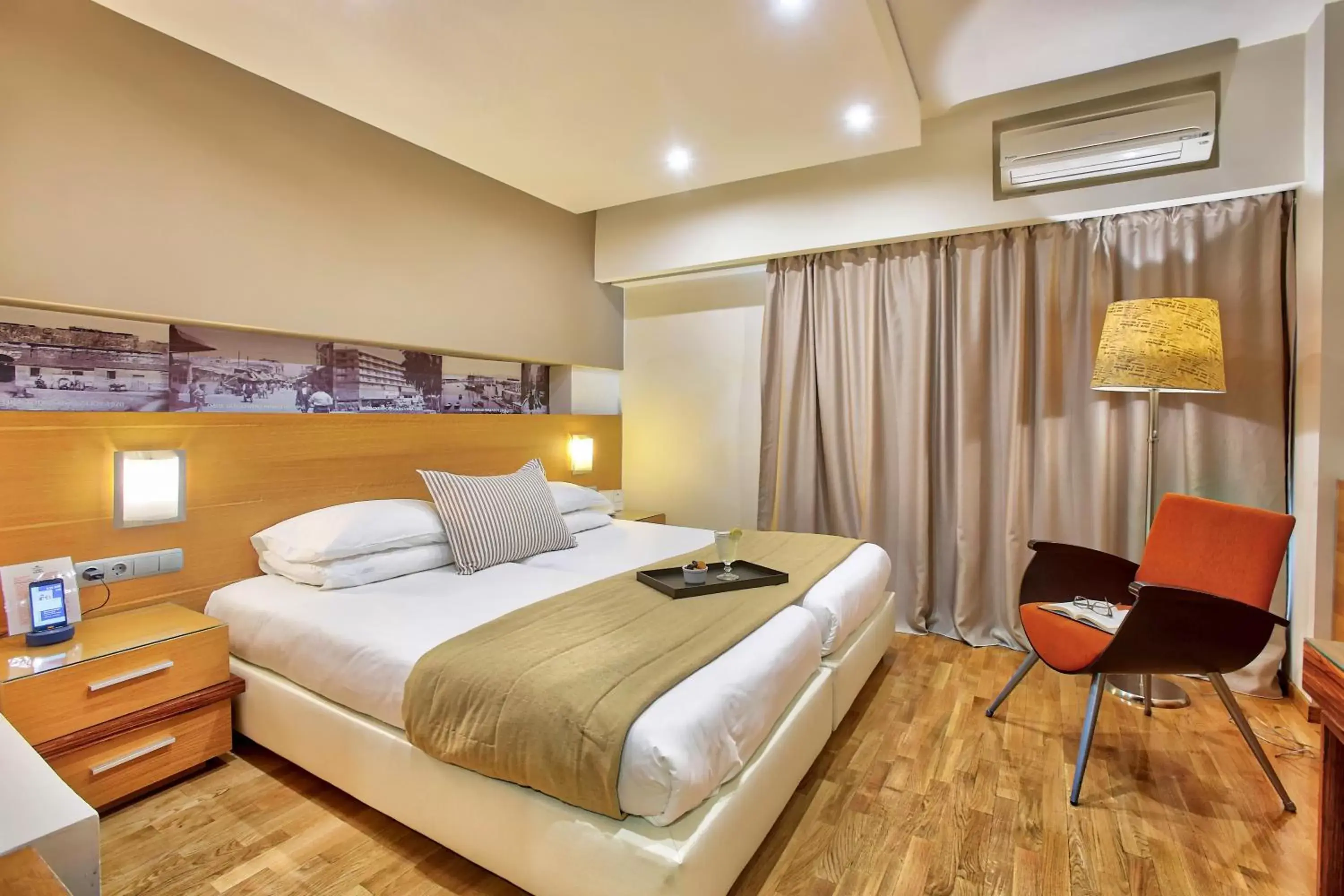 Bedroom, Bed in Capsis Astoria Heraklion