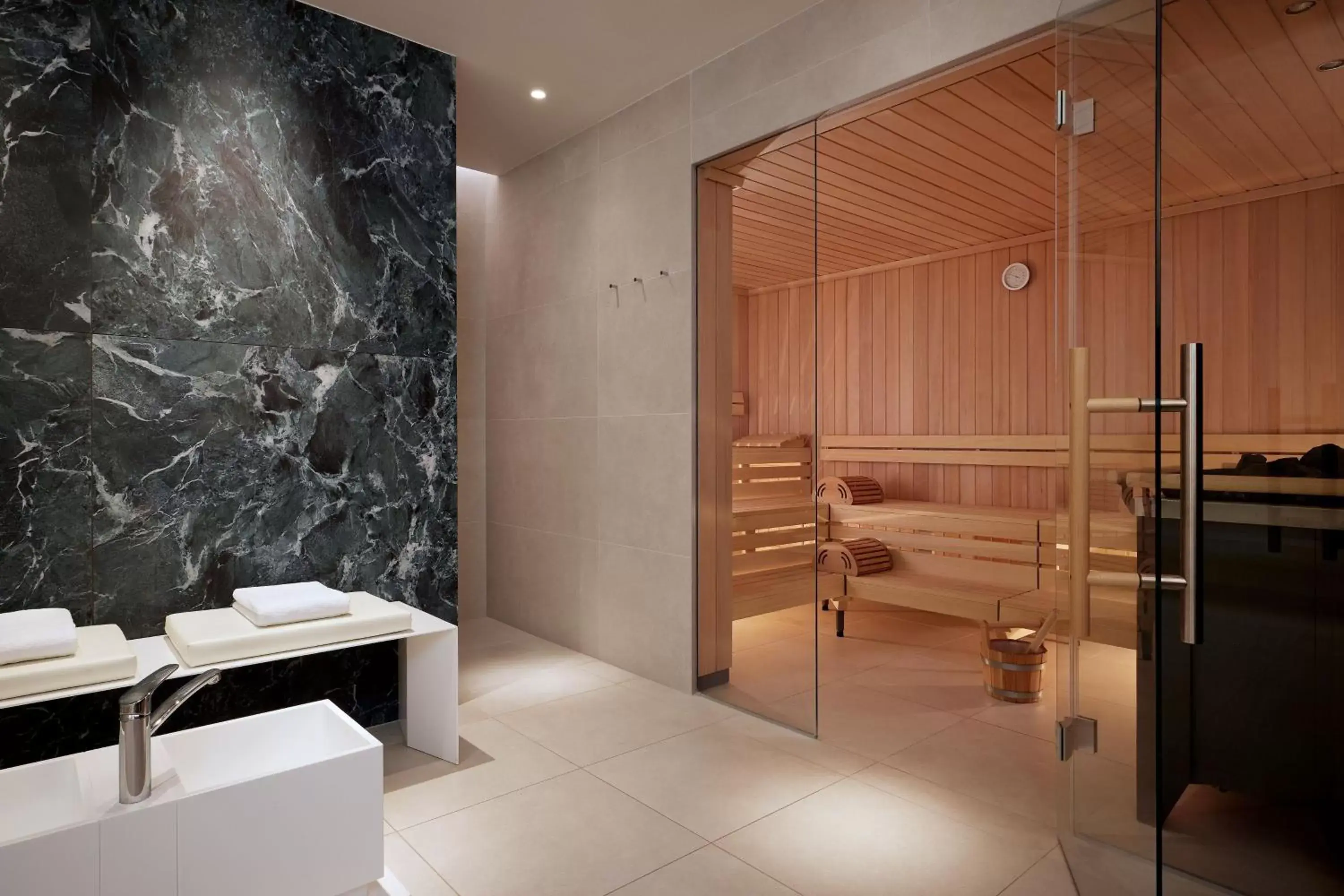 Spa and wellness centre/facilities, Bathroom in Basel Marriott Hotel