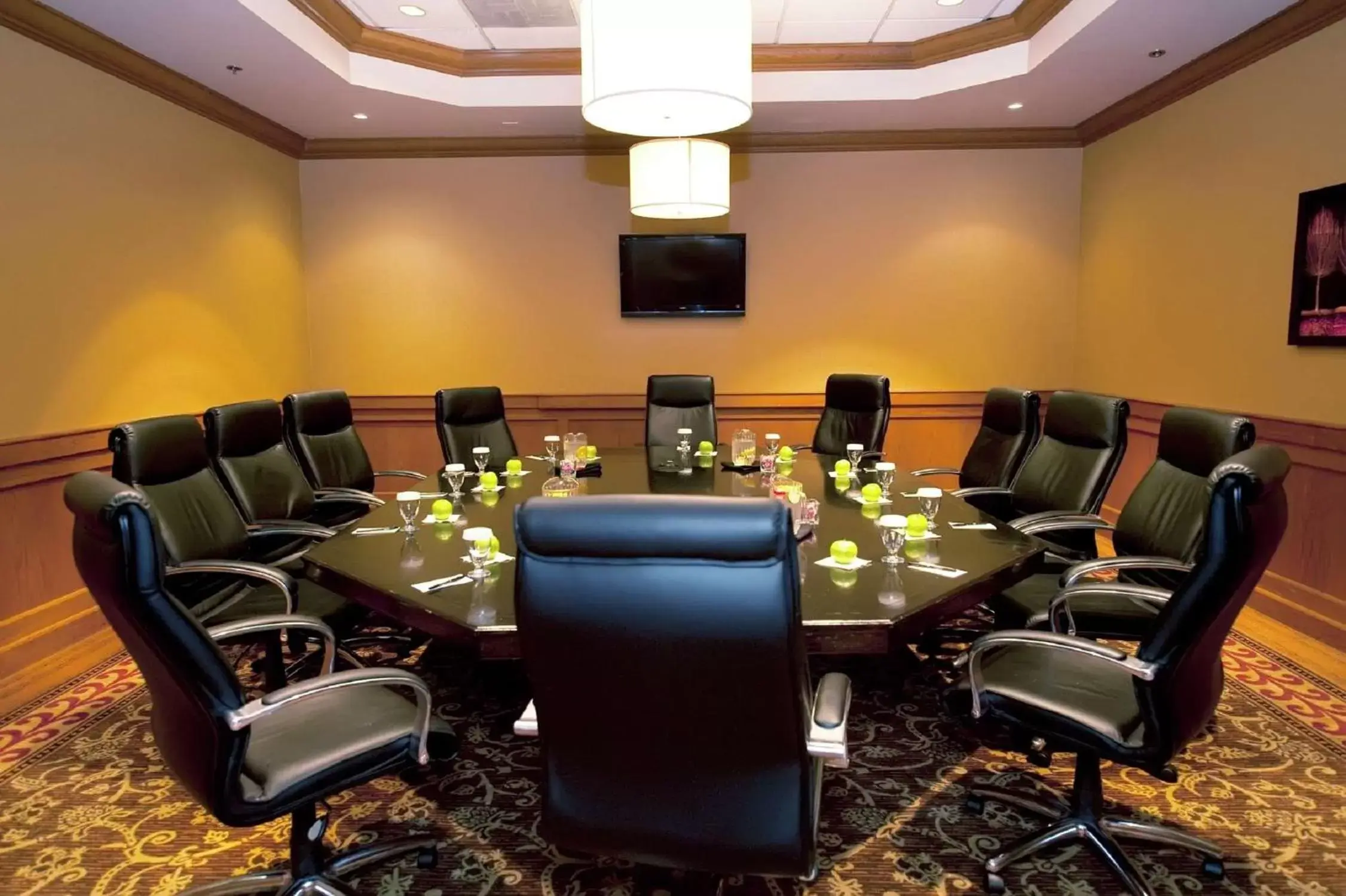 Meeting/conference room in DoubleTree by Hilton Modesto