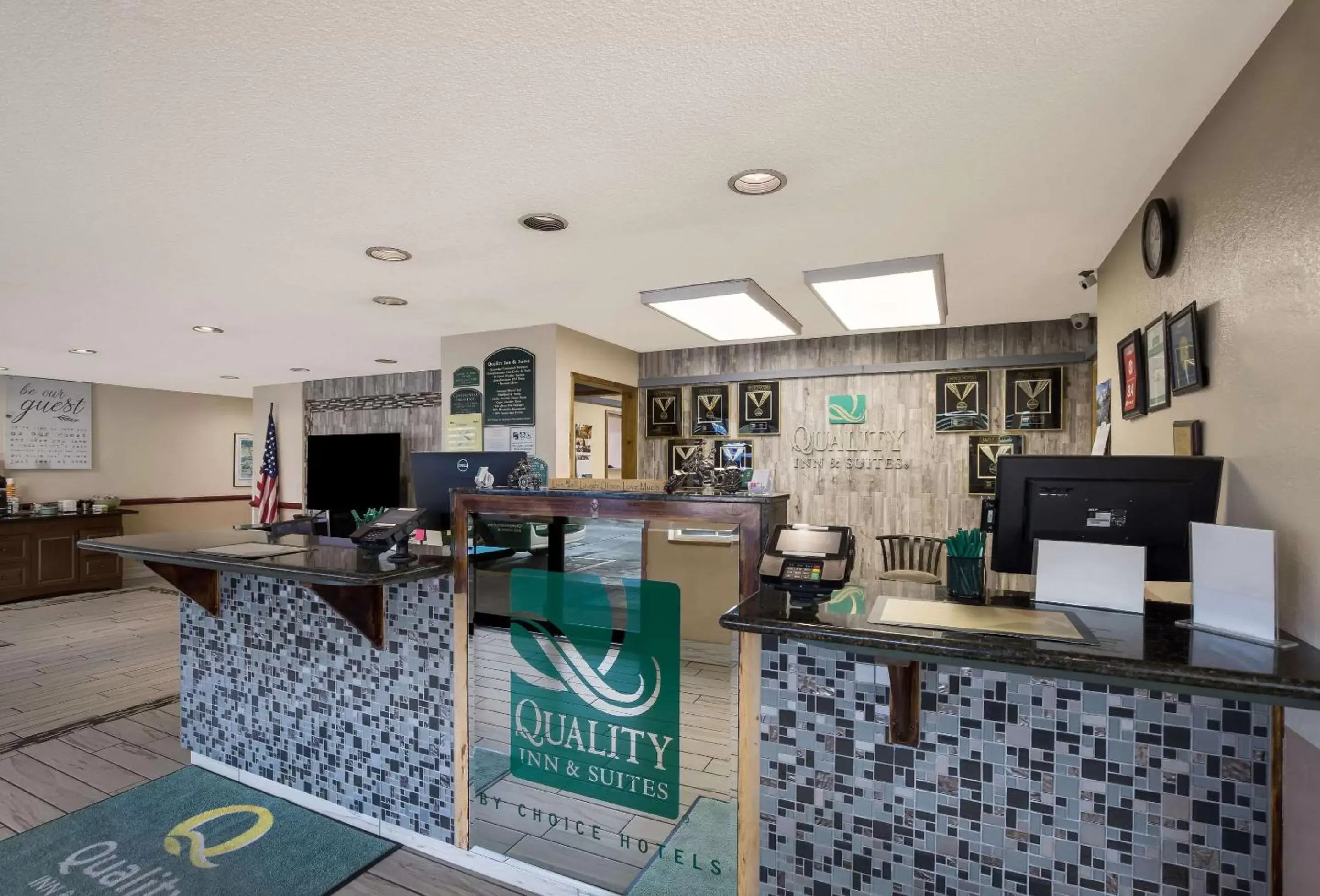 Lobby or reception in Quality Inn & Suites Medford Airport