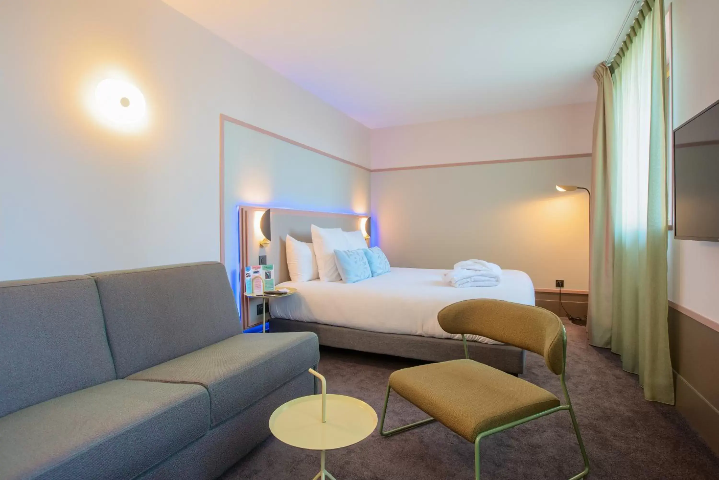 Bed in Aiden by Best Western @ Clermont-Ferrand