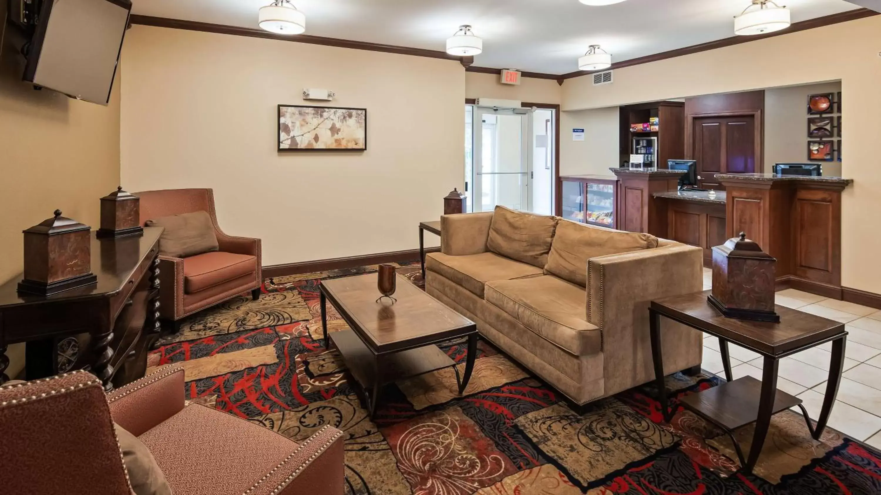Lobby or reception, Seating Area in Best Western Plus Wausau-Rothschild Hotel