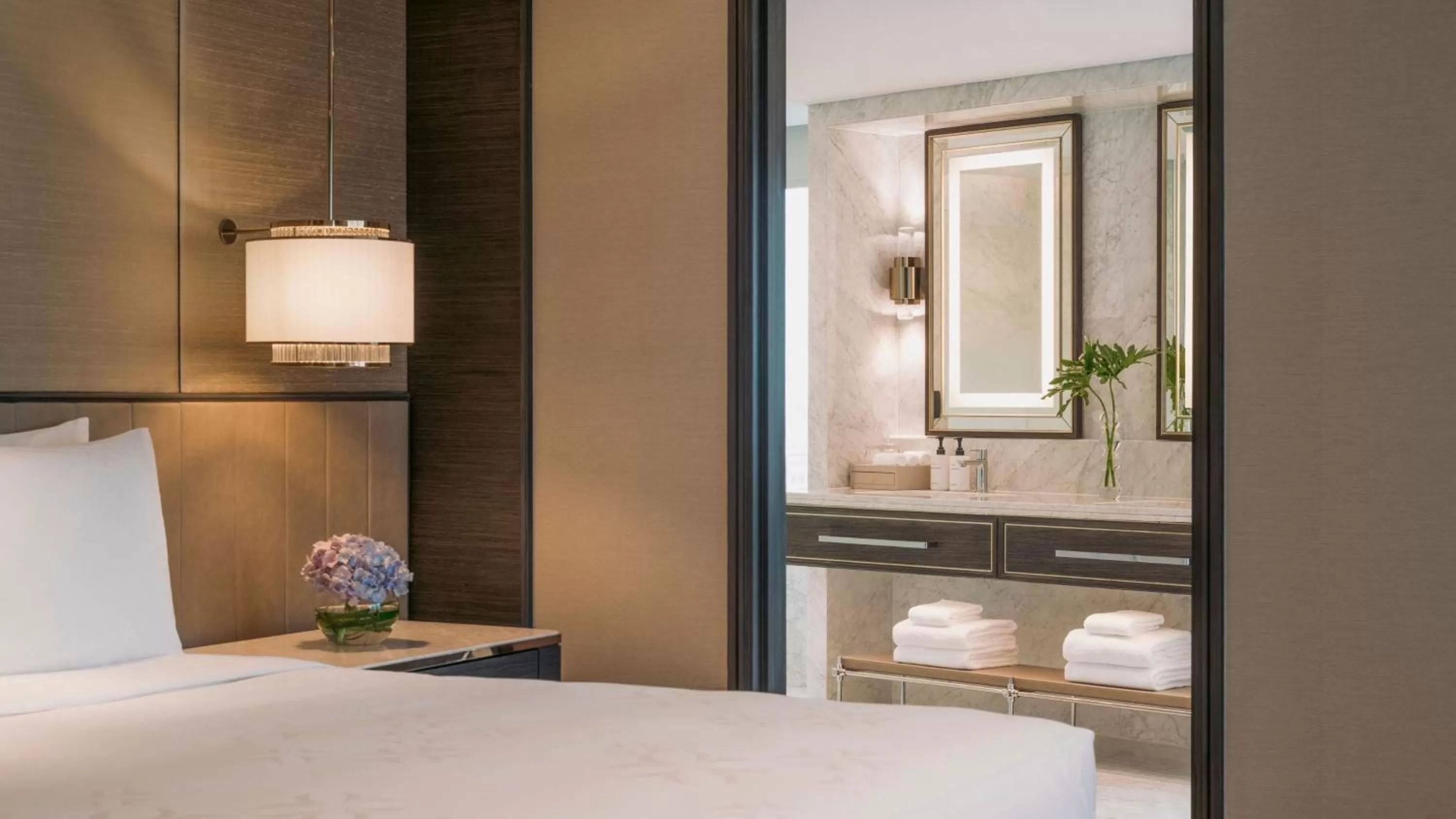 Photo of the whole room, Bed in InterContinental Bangkok by IHG