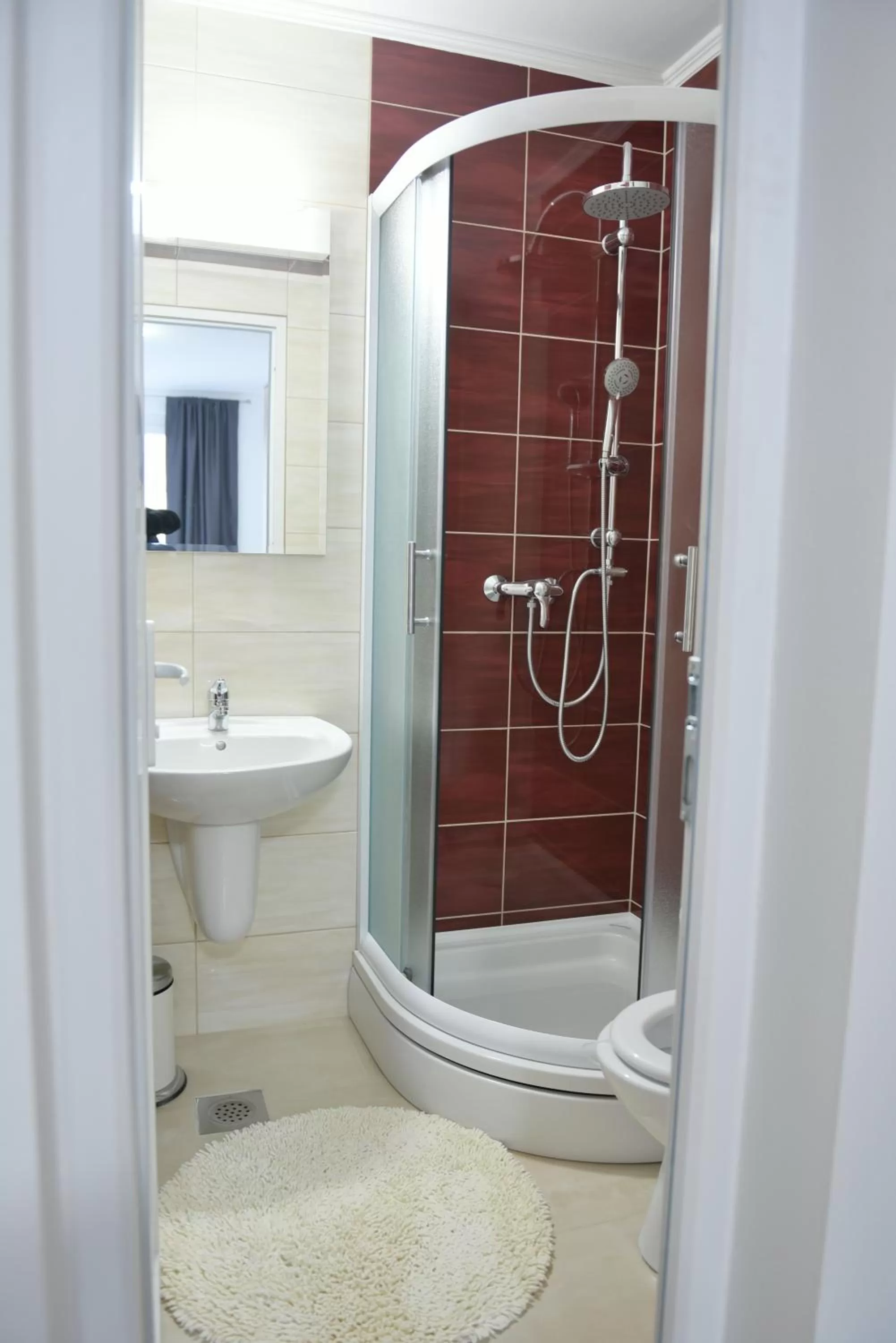 Shower in Motel Alibi