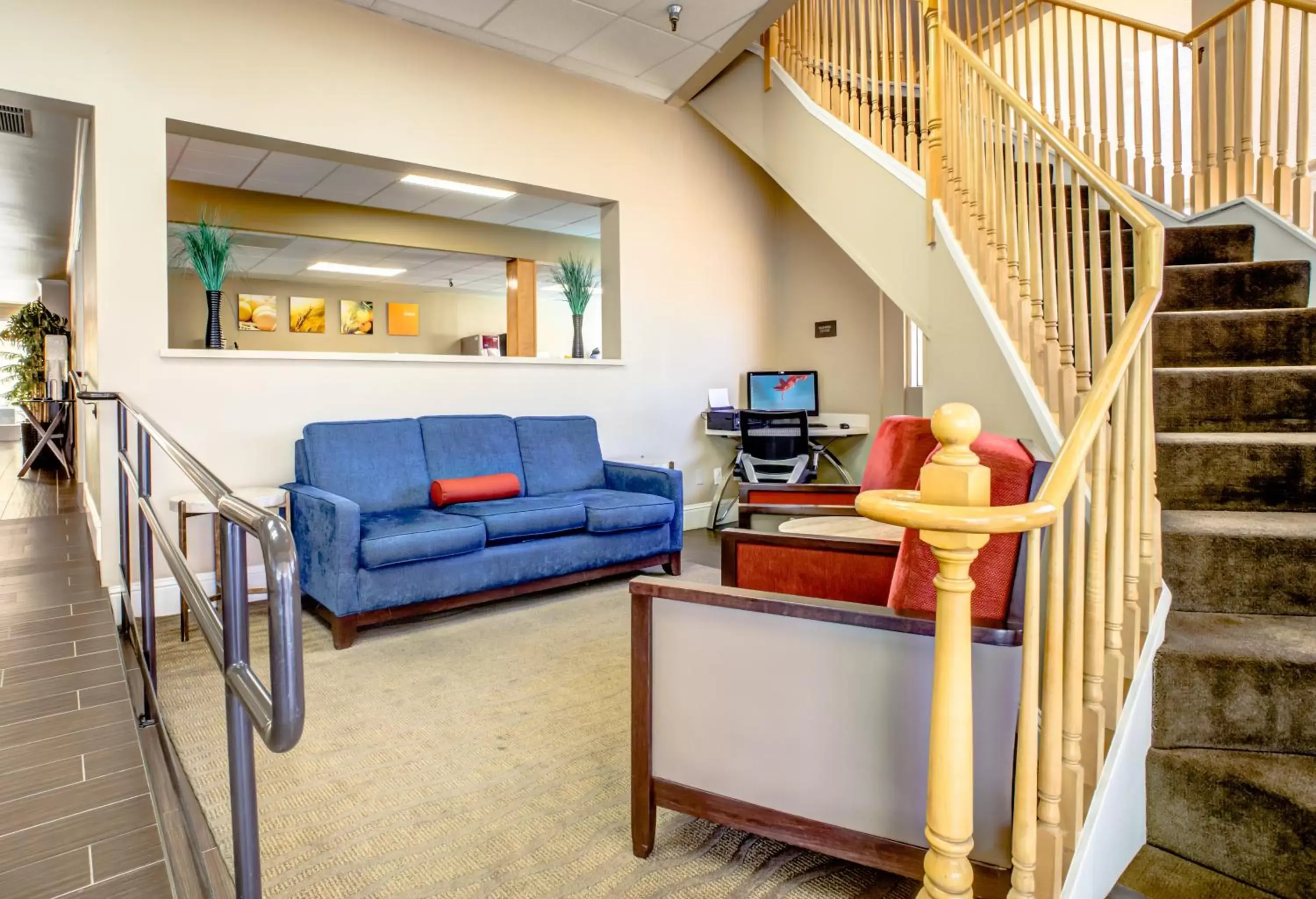 Lobby or reception, Seating Area in Comfort Inn Sunnyvale – Silicon Valley