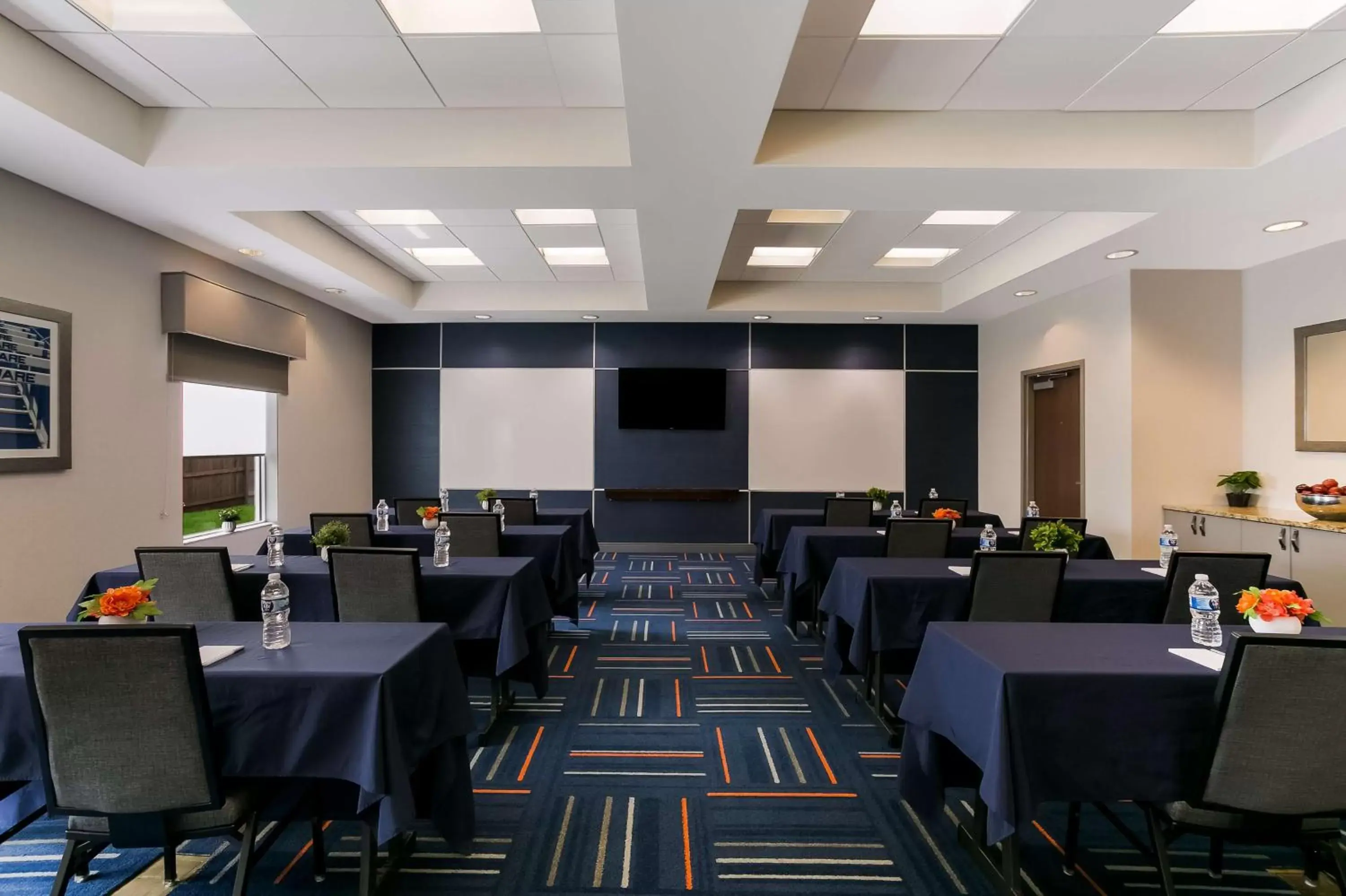 Meeting/conference room in Hampton Inn & Suites Wilmington Christiana