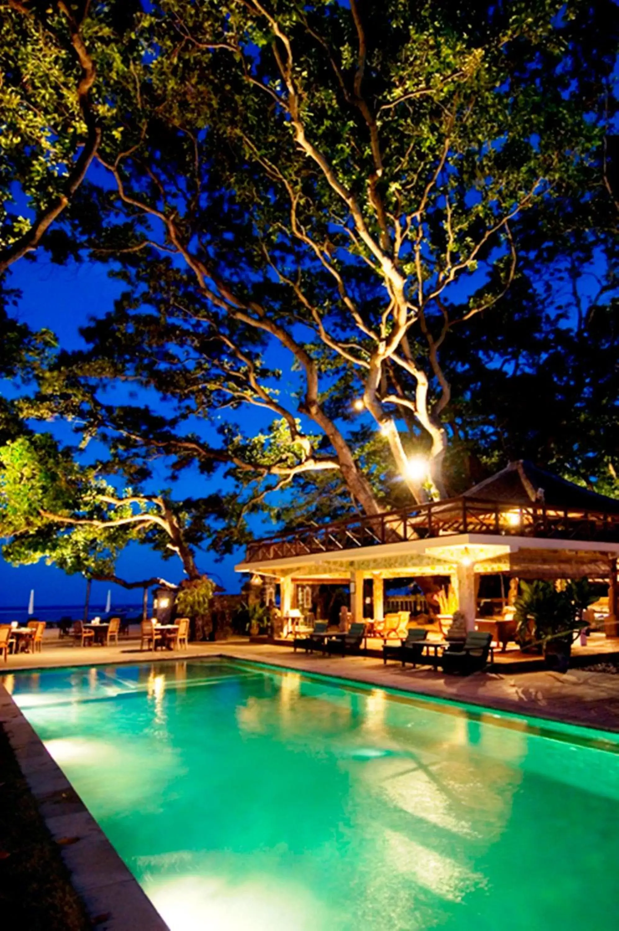 Swimming Pool in Tandjung Sari Hotel