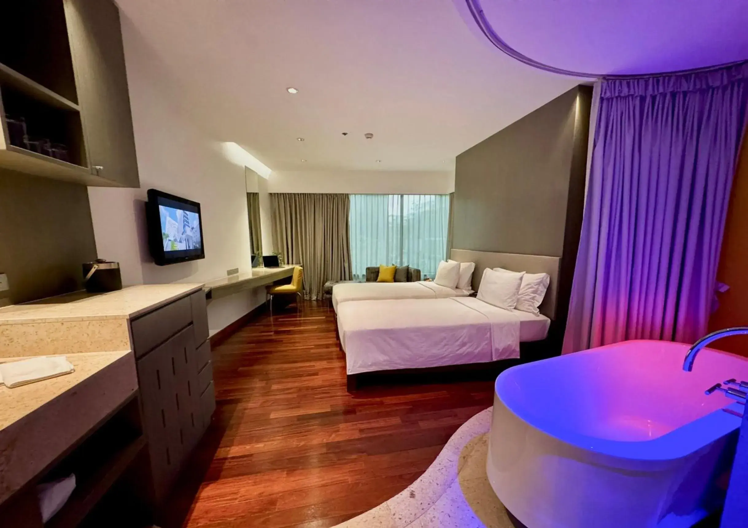 Photo of the whole room in LiT BANGKOK Hotel - SHA Extra Plus