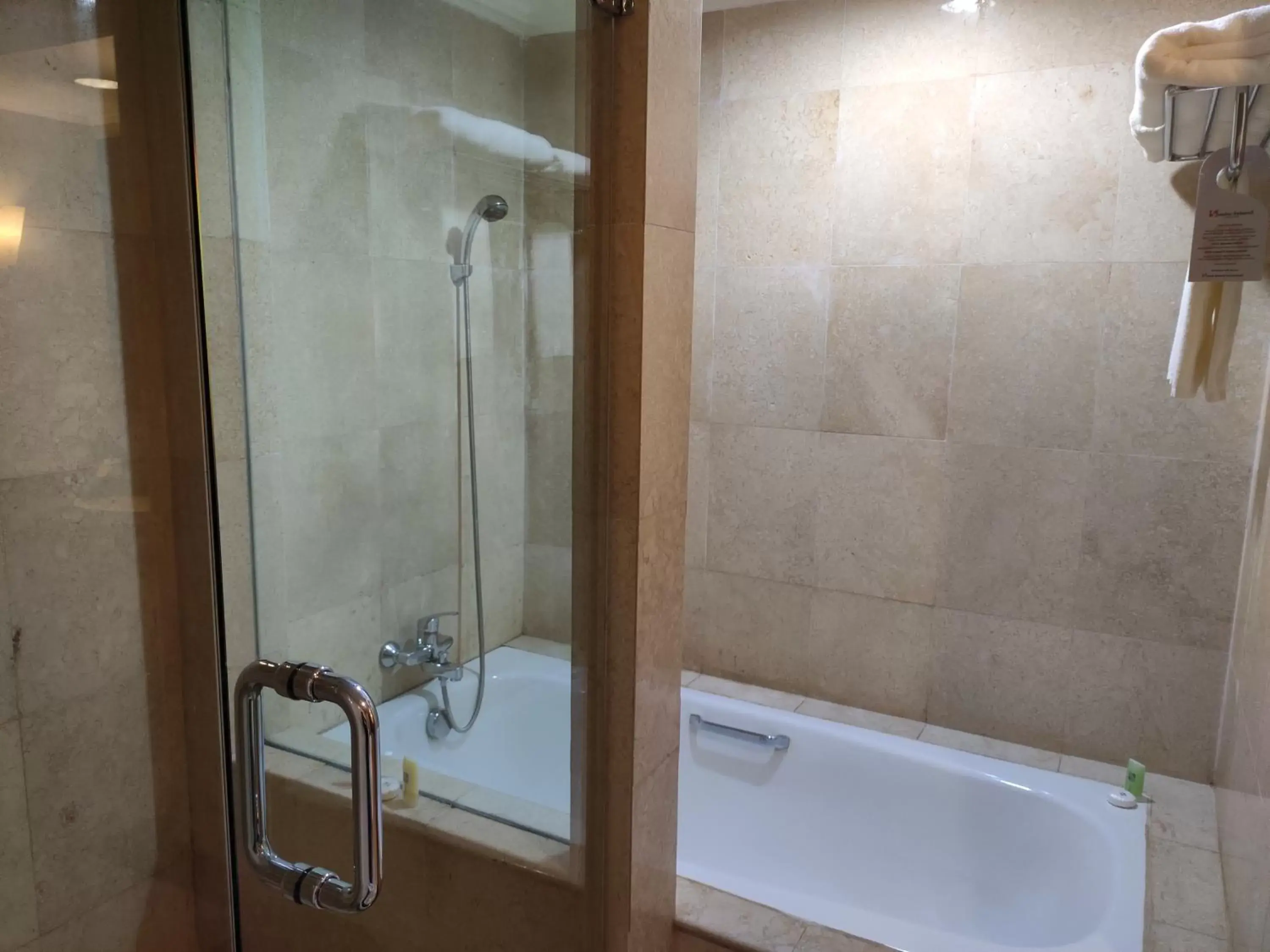 Bath, Bathroom in Swiss-Belhotel Tarakan