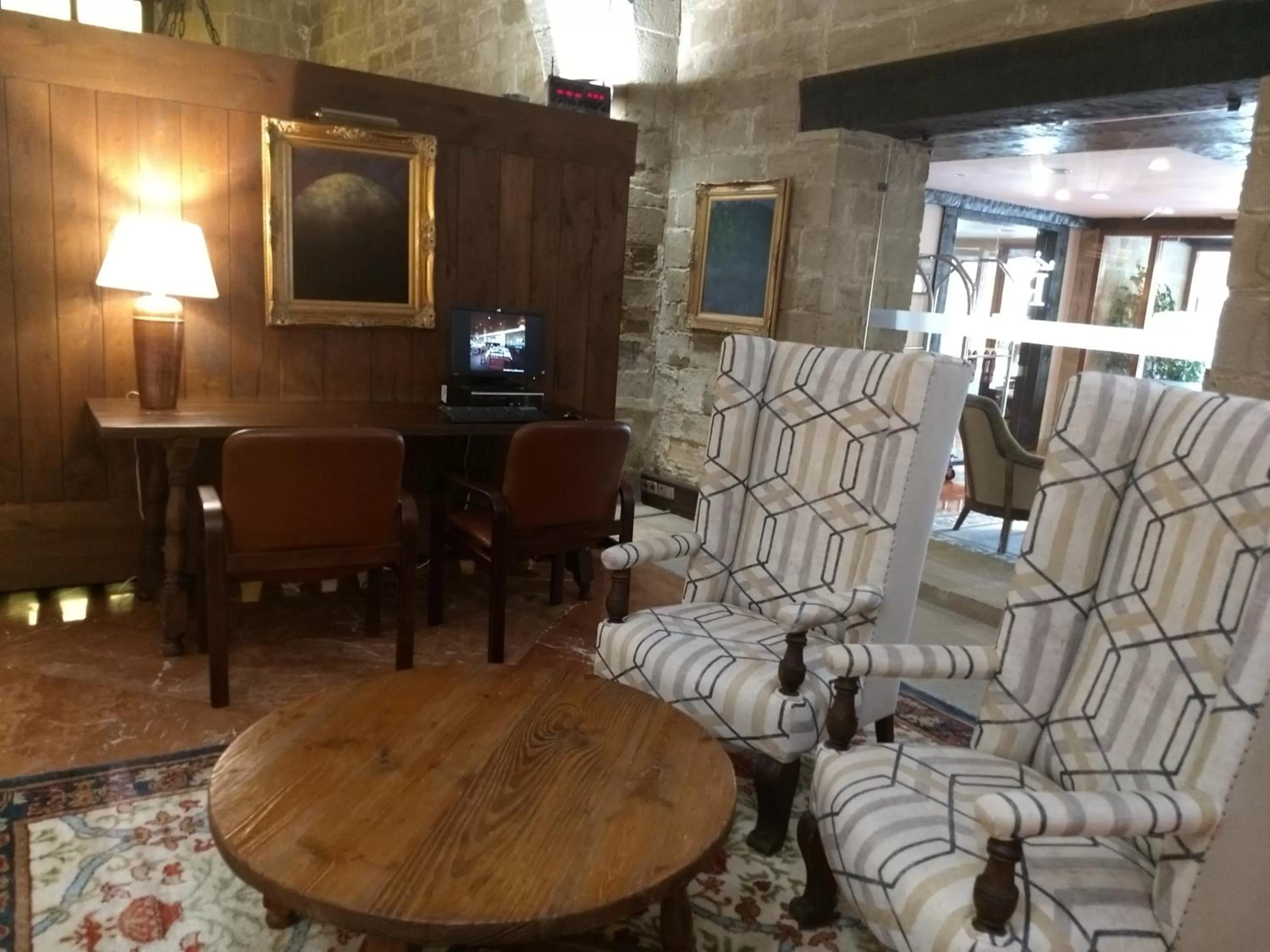 Lounge or bar in Parador de Santo Domingo de la Calzada