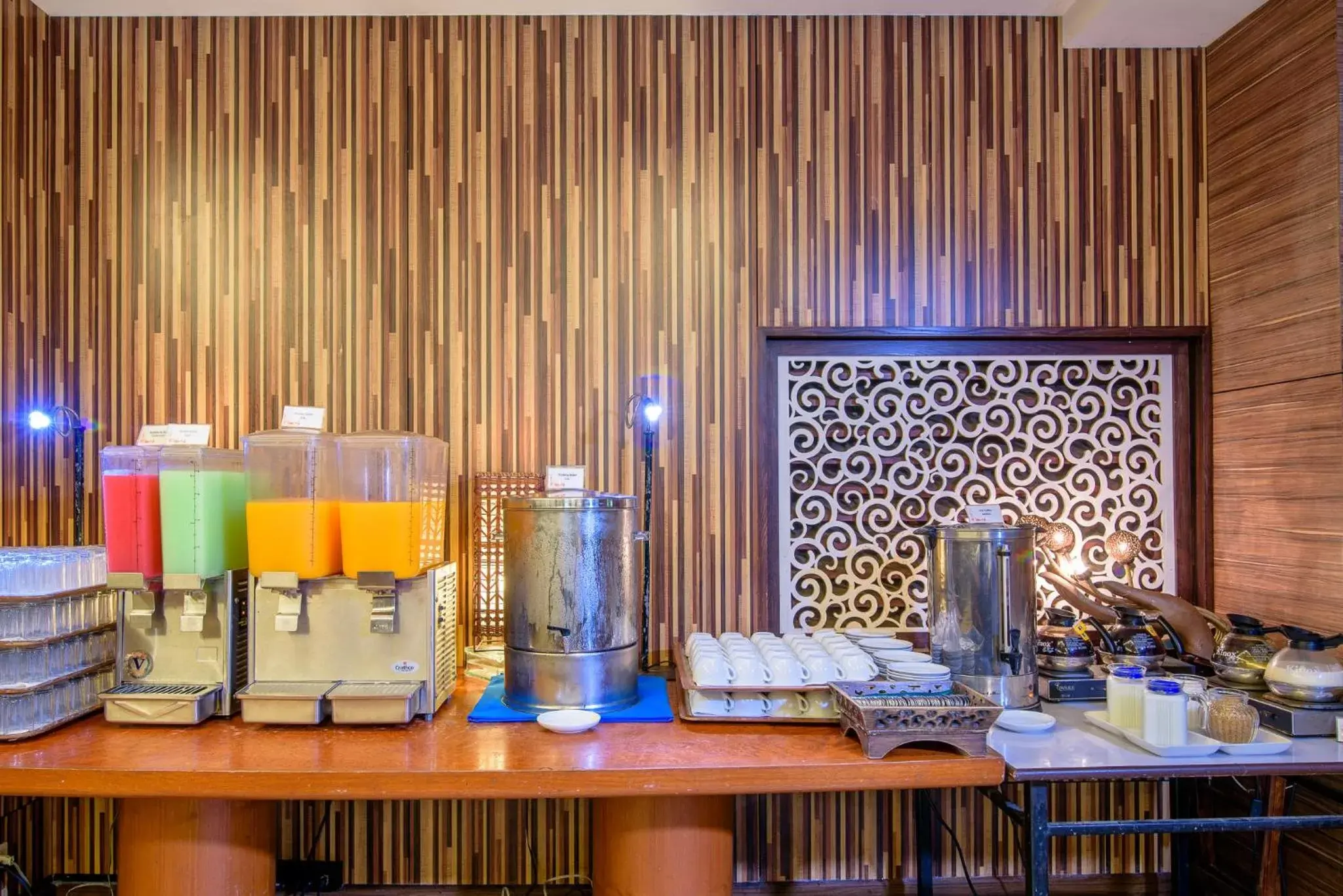 Breakfast in Golden Beach Cha-Am Hotel Breakfast in Golden Beach Cha-Am Hotel