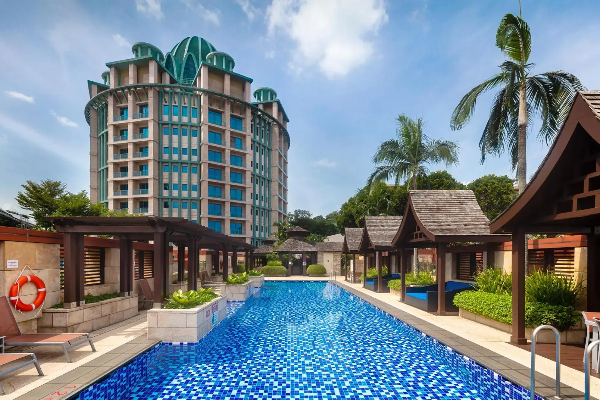 Swimming Pool in Resorts World Sentosa - Crockfords Tower