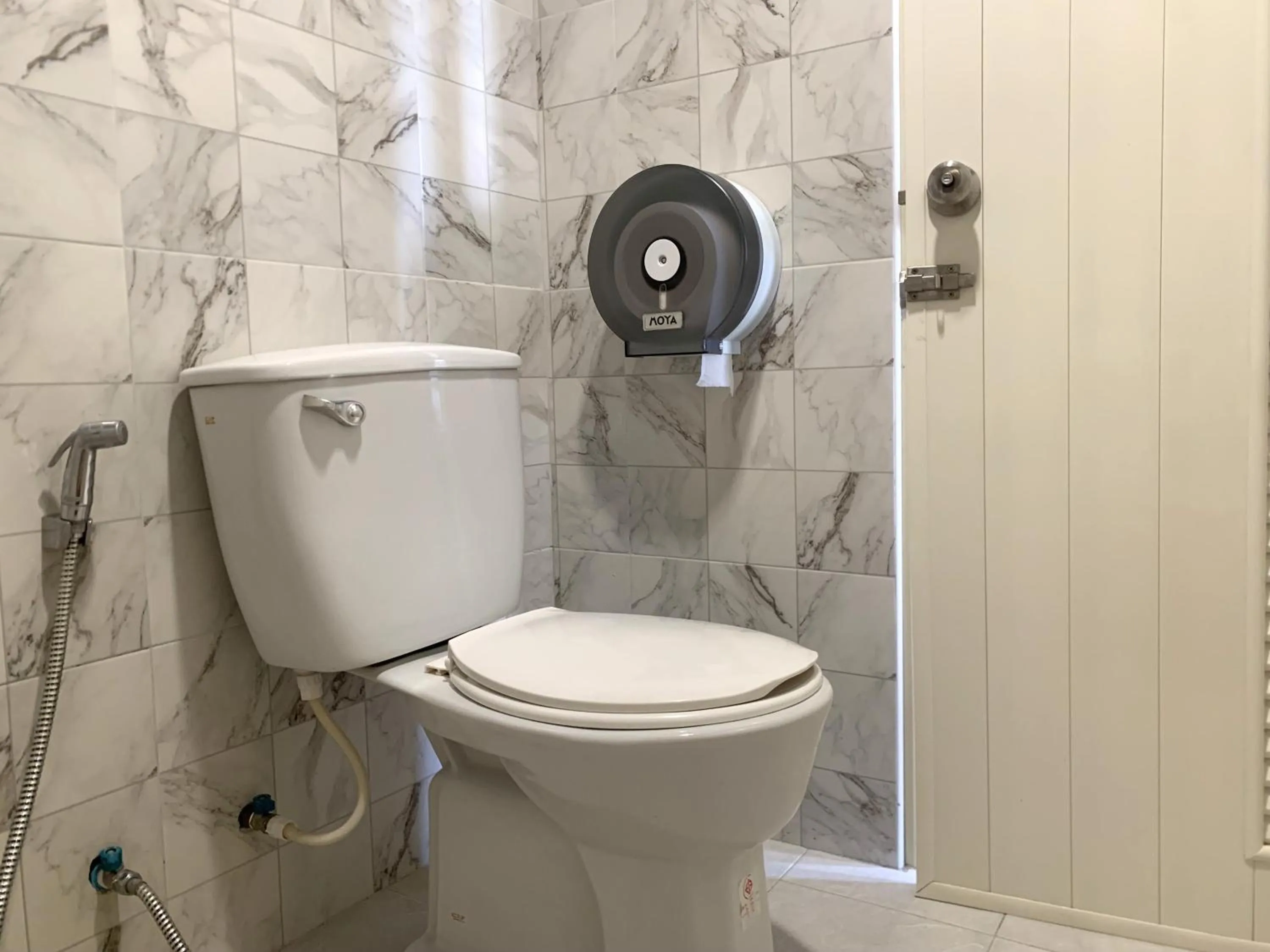 Bathroom in Sleep Sheep Phuket Hostel SHA