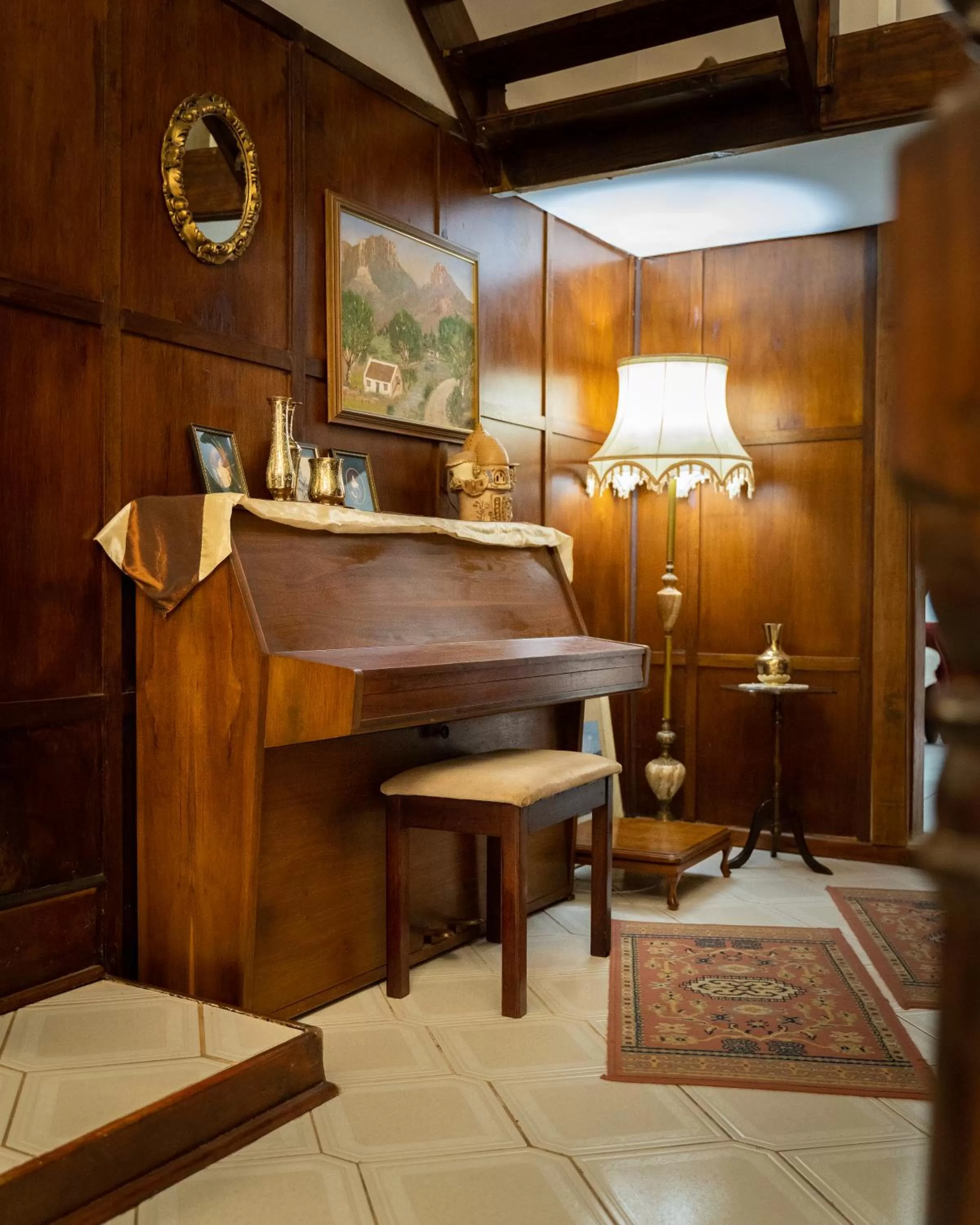 Restaurant/places to eat in Aquaelberg Place