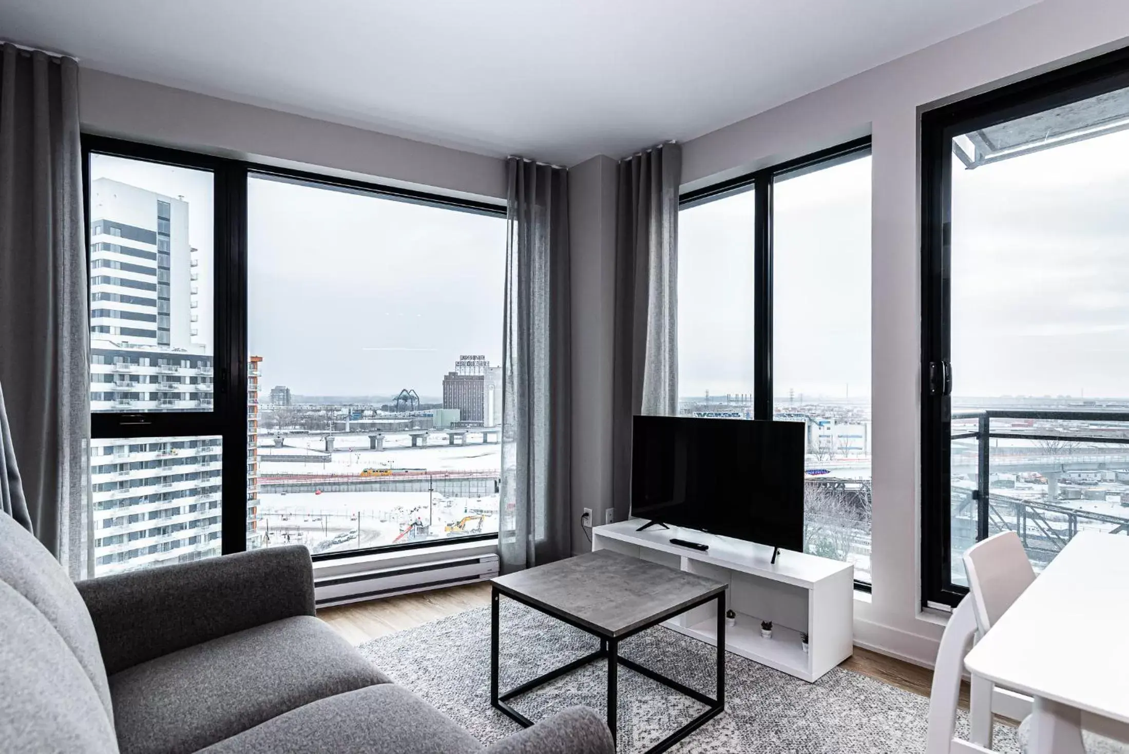 TV and multimedia, Seating Area in WRFY Griffintown Apartment