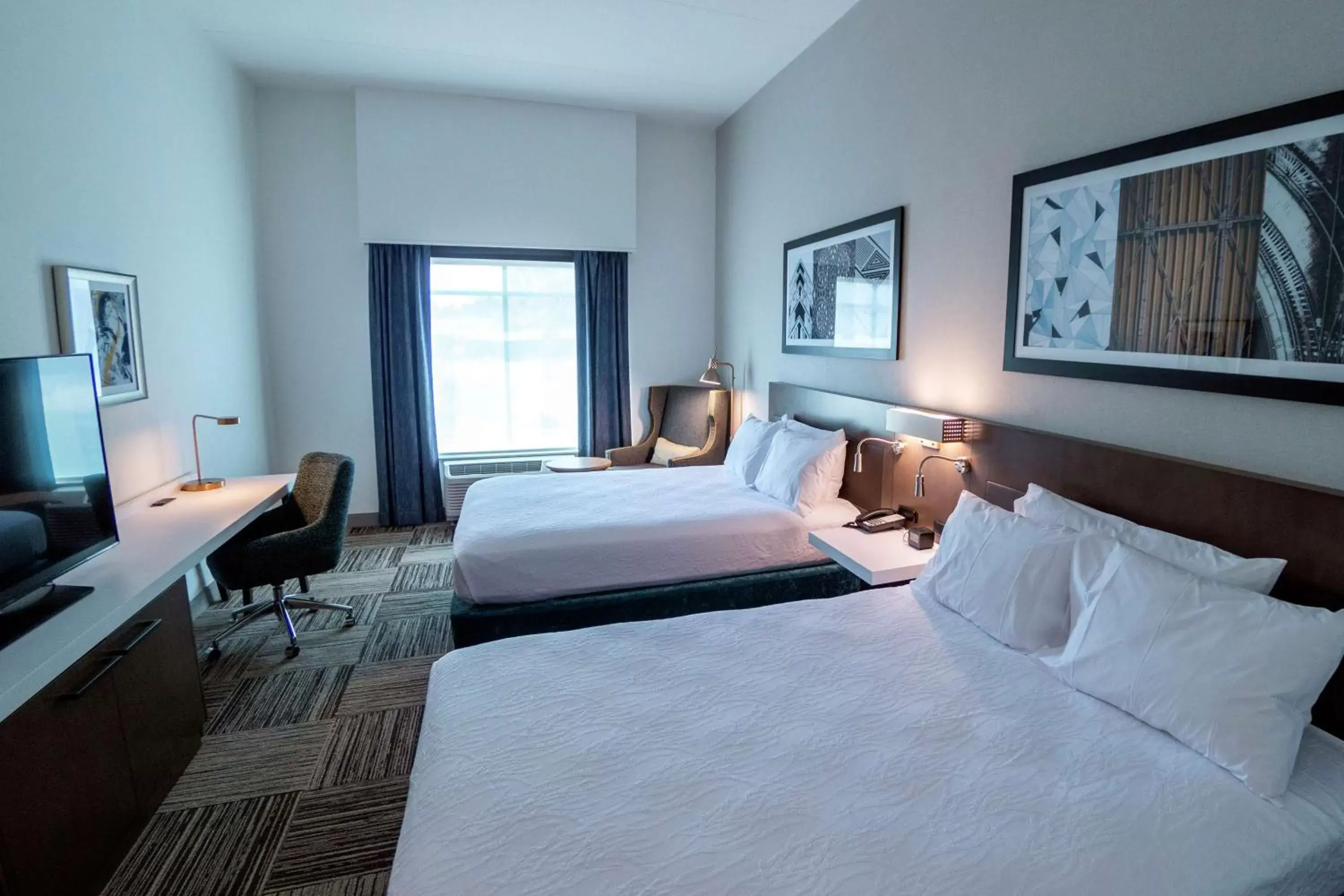 Bedroom, Bed in Hilton Garden Inn Spartanburg