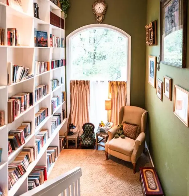 Library, Seating Area in Bella Vista Bed and Breakfast
