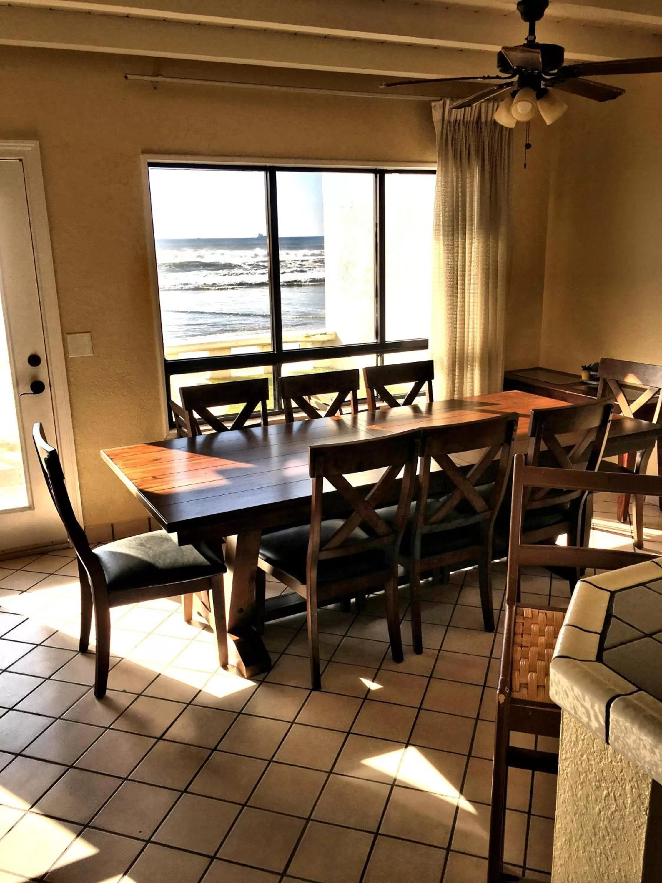 Dining area in Quinta Pacifica Beachfront Villas