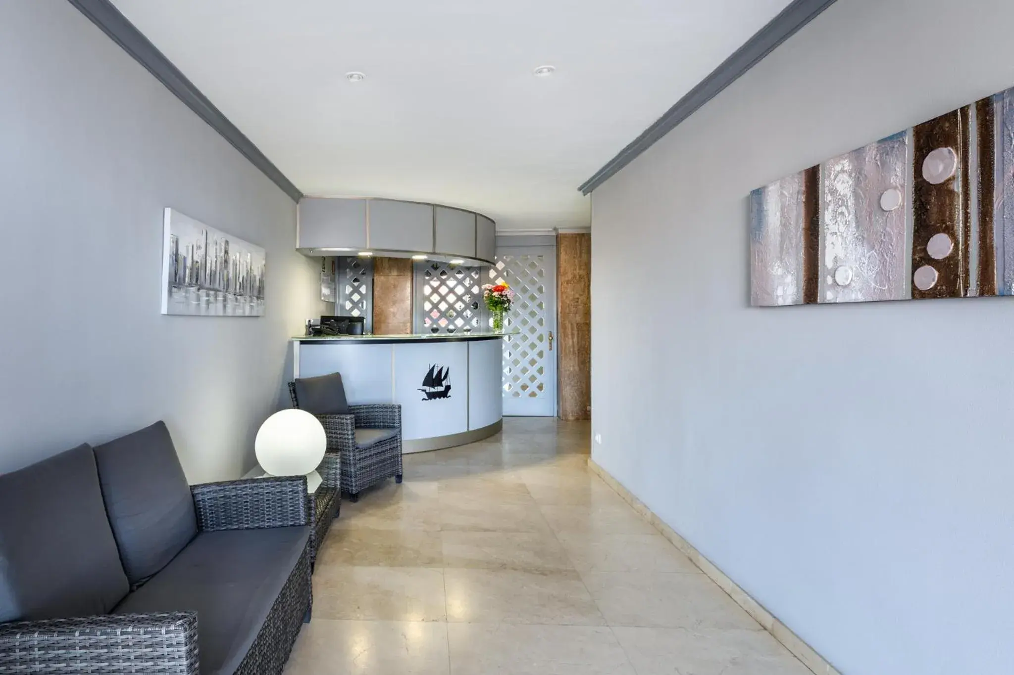 Lobby or reception in Apartamentos Colón Playa Lobby or reception in Apartamentos Colón Playa