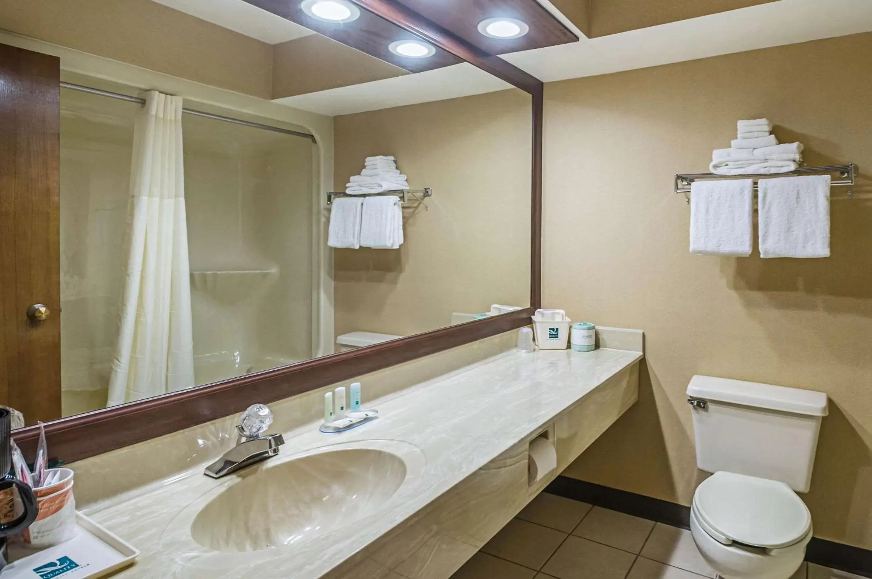 Photo of the whole room, Bathroom in Quality Inn & Suites Frostburg-Cumberland