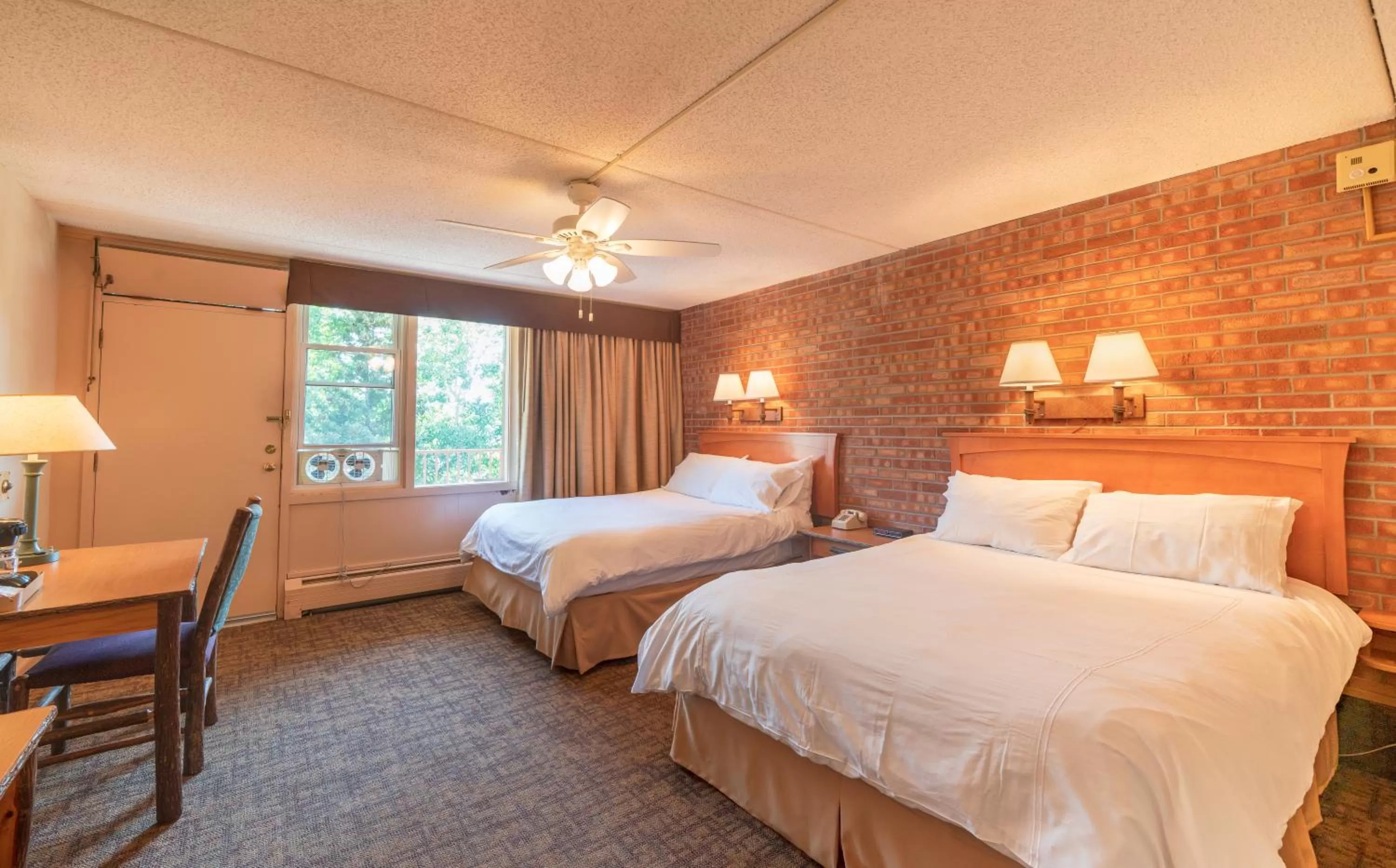 Balcony/Terrace, Bed in Mountain Chalet Snowmass