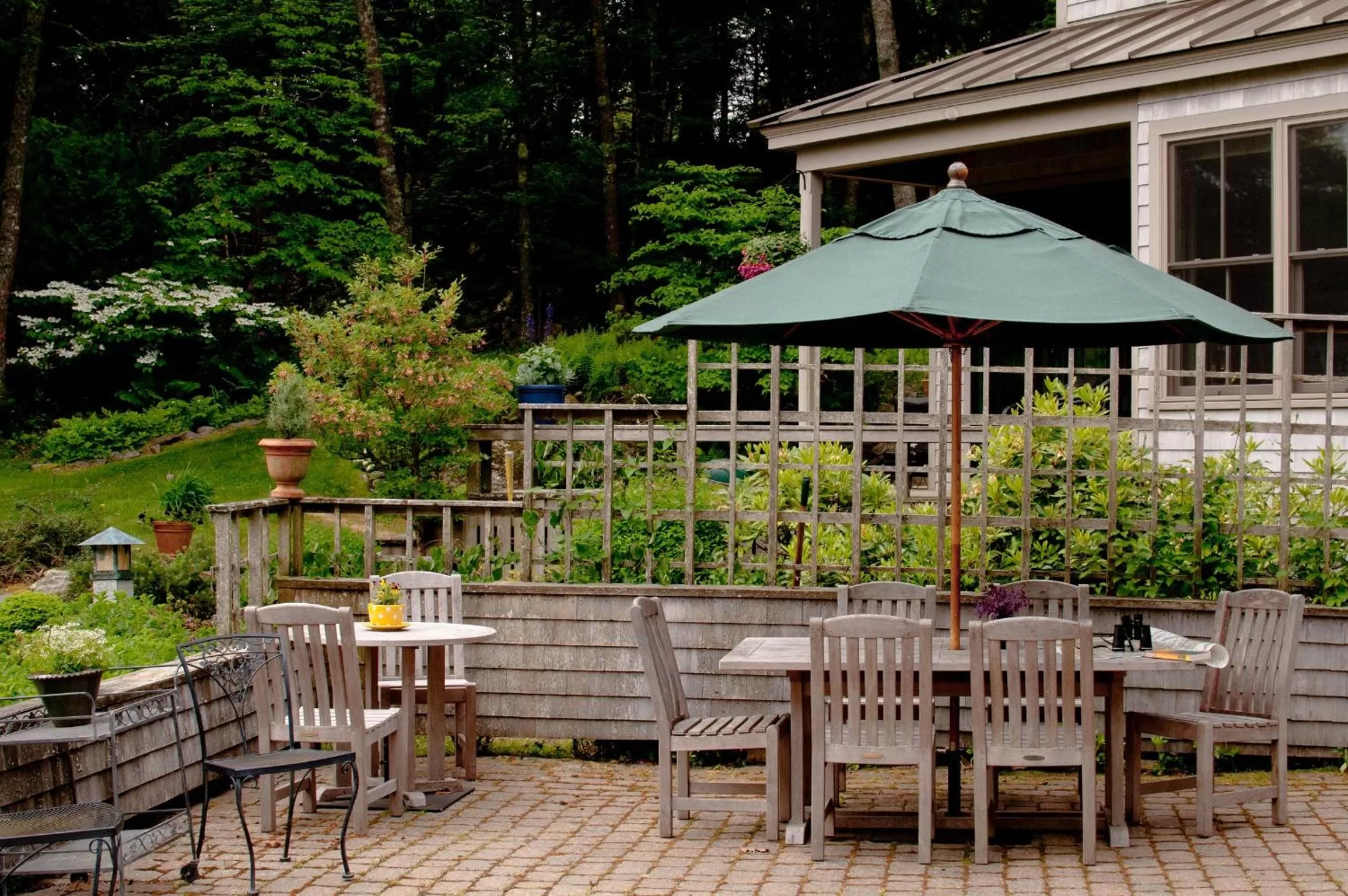 Patio in Coveside Bed & Breakfast