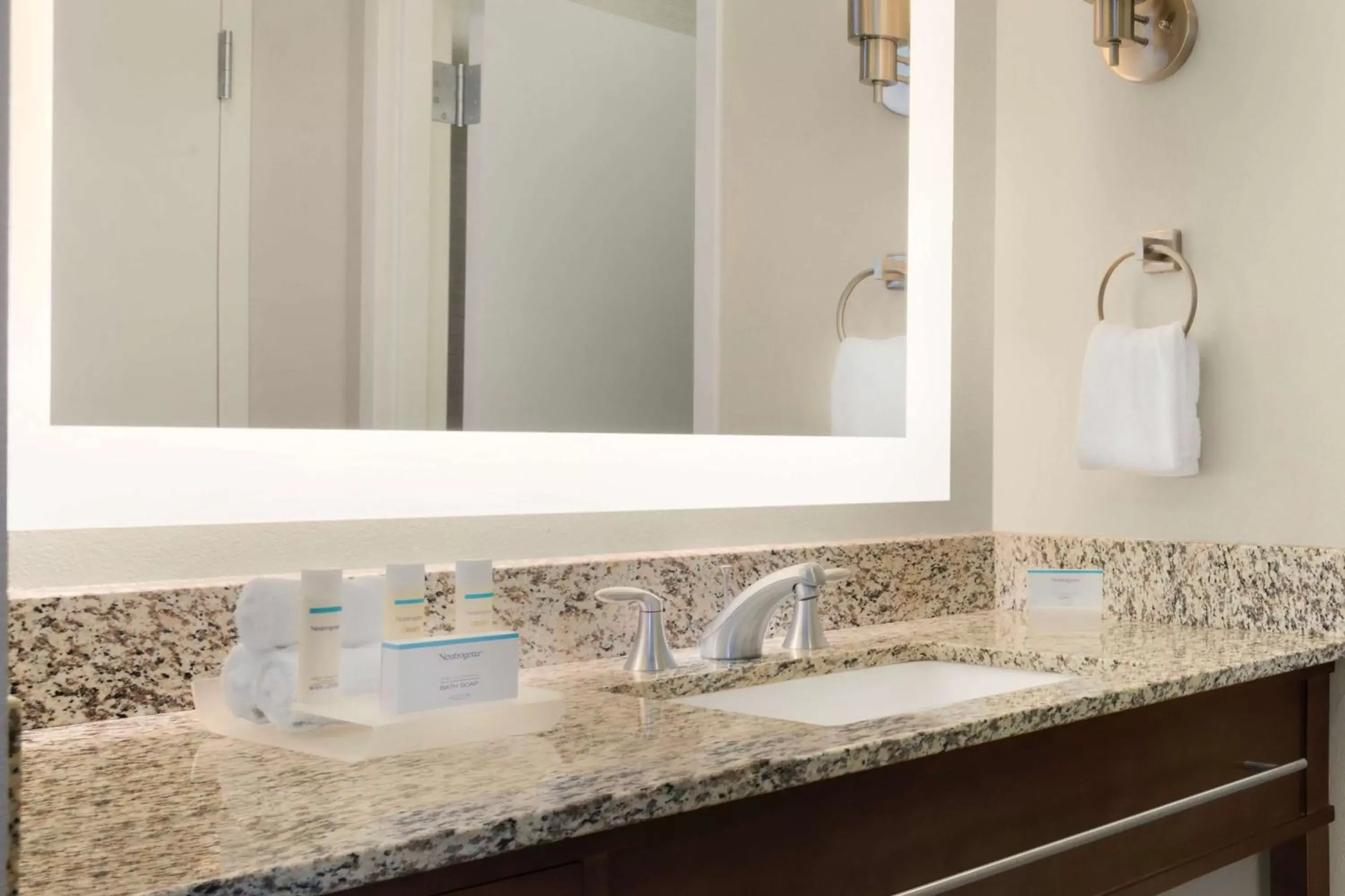 Bathroom in Homewood Suites by Hilton Moab