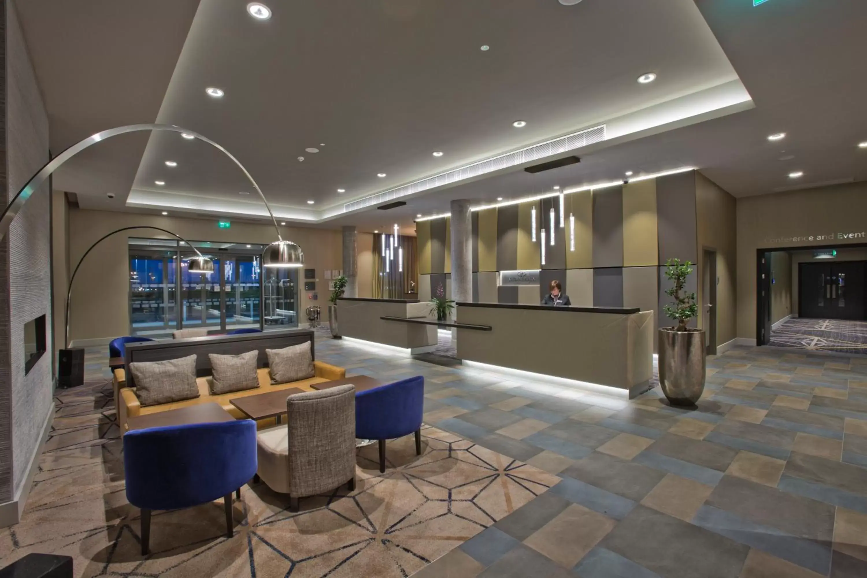 Property building, Lobby/Reception in Crowne Plaza Aberdeen Airport, an IHG Hotel