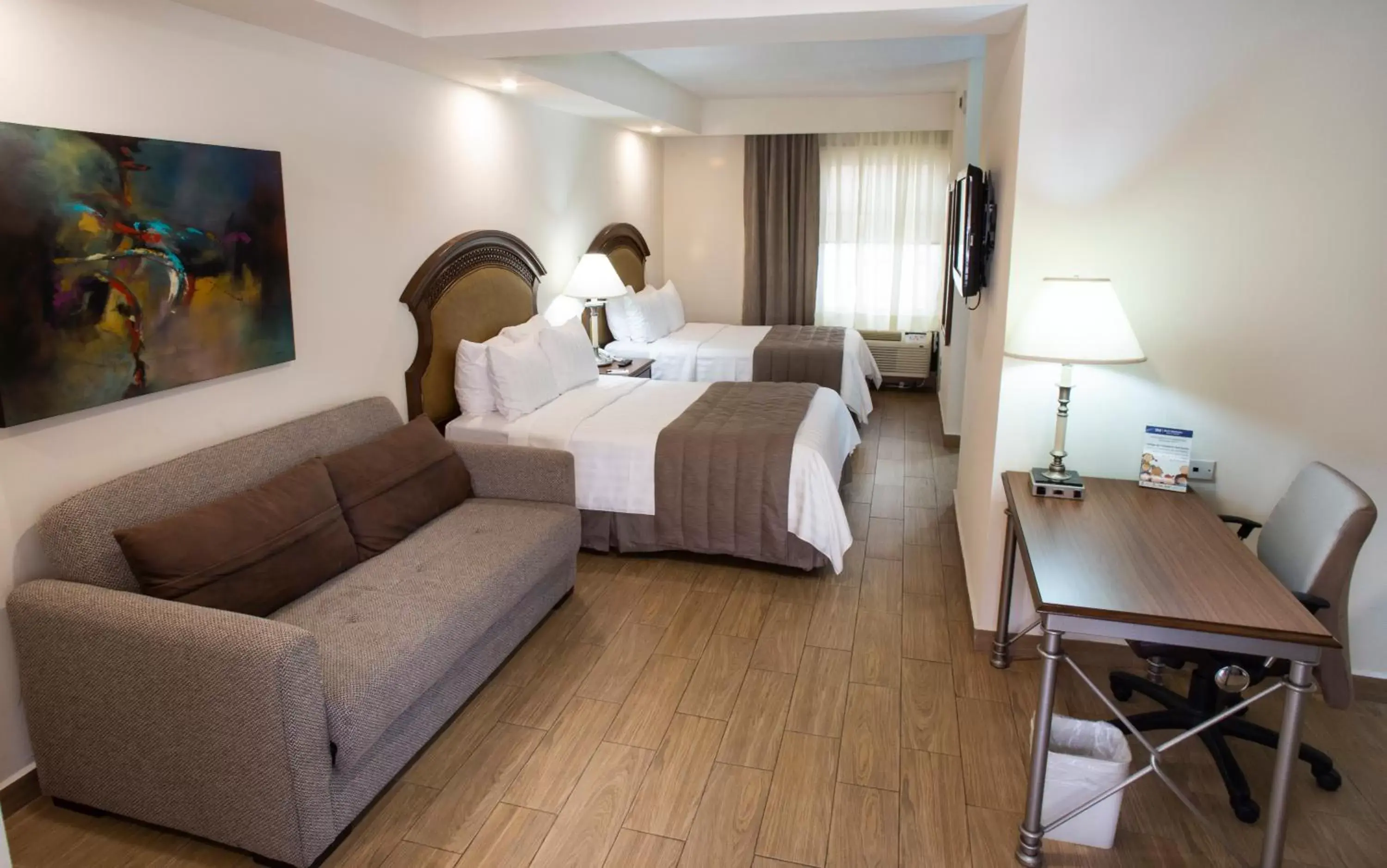 Bed in Best Western PLUS Monterrey Colón Bed in Best Western PLUS Monterrey Colón