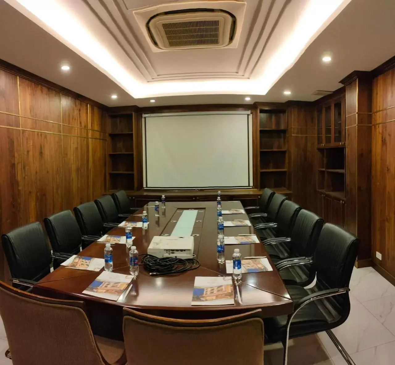 Meeting/conference room in Rex Hanoi Hotel