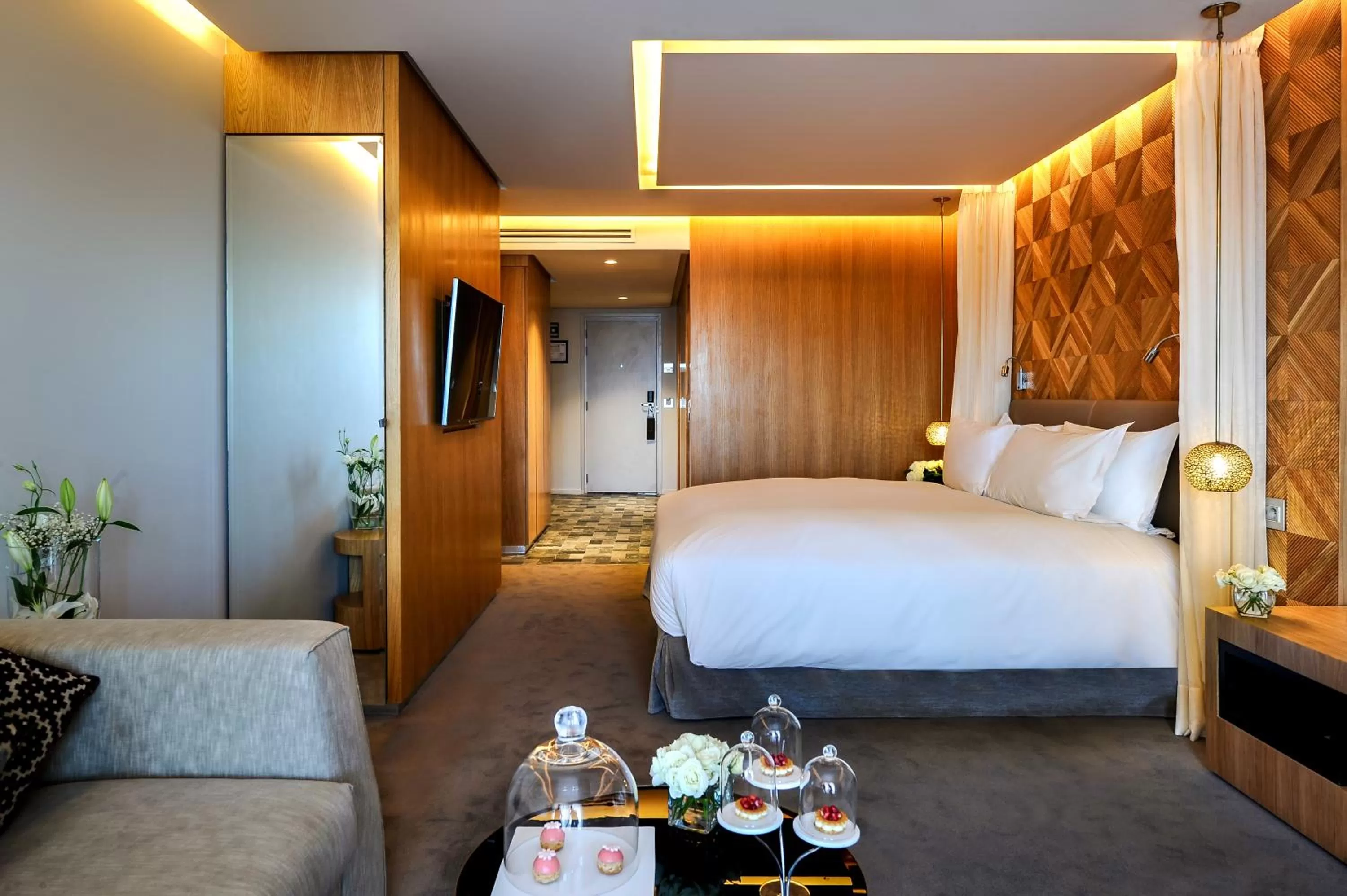 Bed in Sofitel Marrakech Lounge and Spa