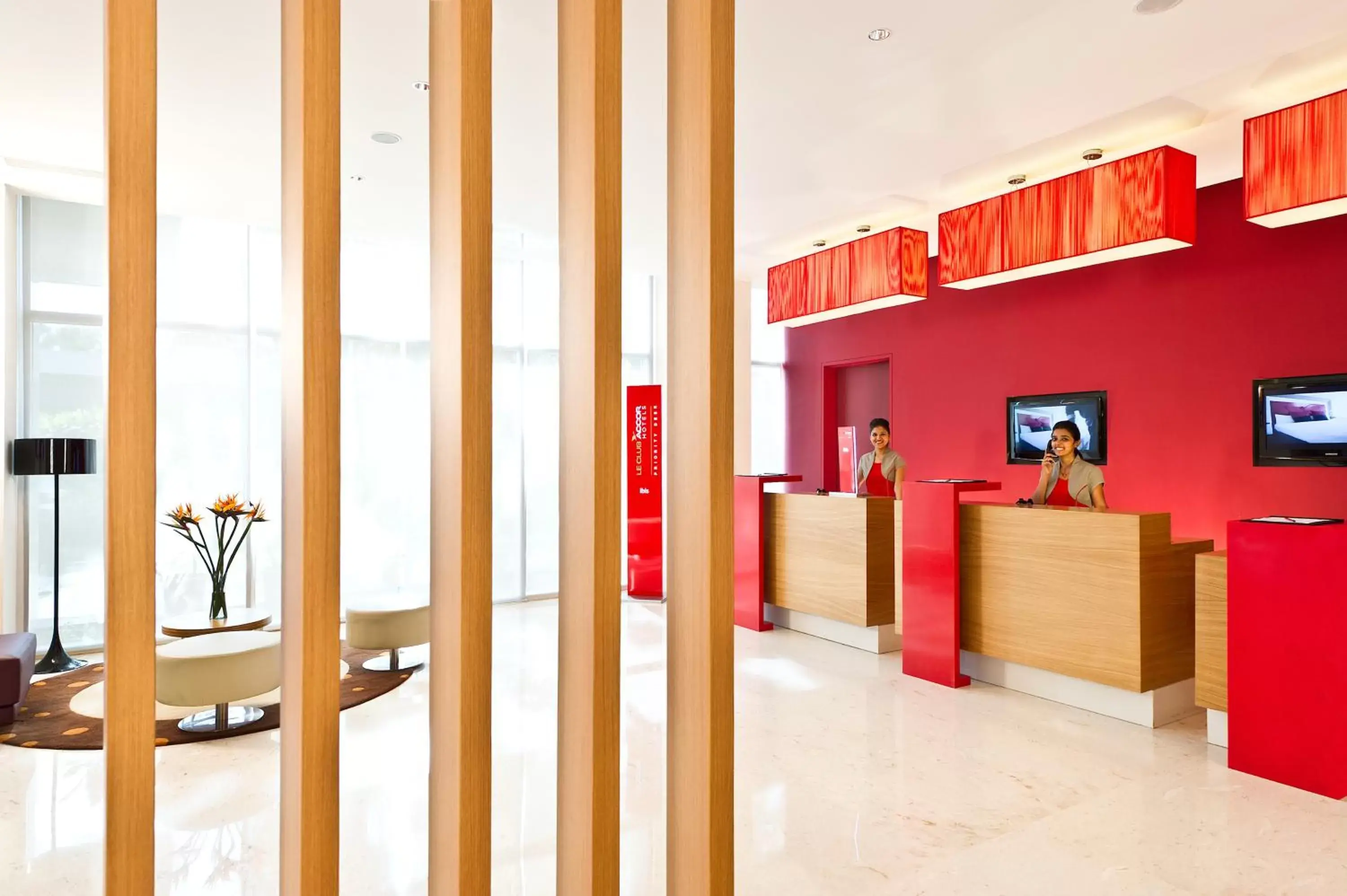 Lobby or reception in ibis Navi Mumbai - An Accor Brand