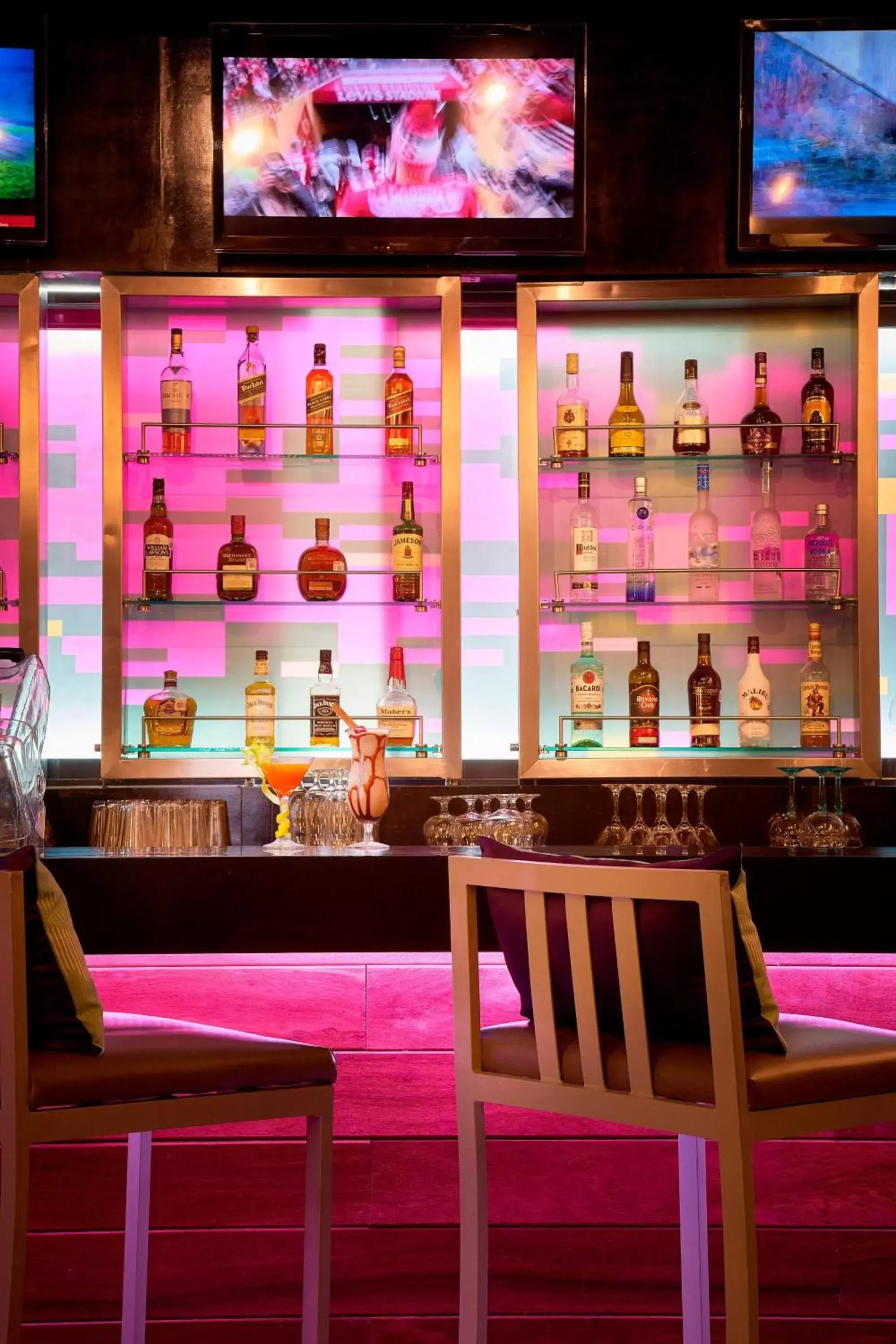 Restaurant/places to eat in Aloft Cancun