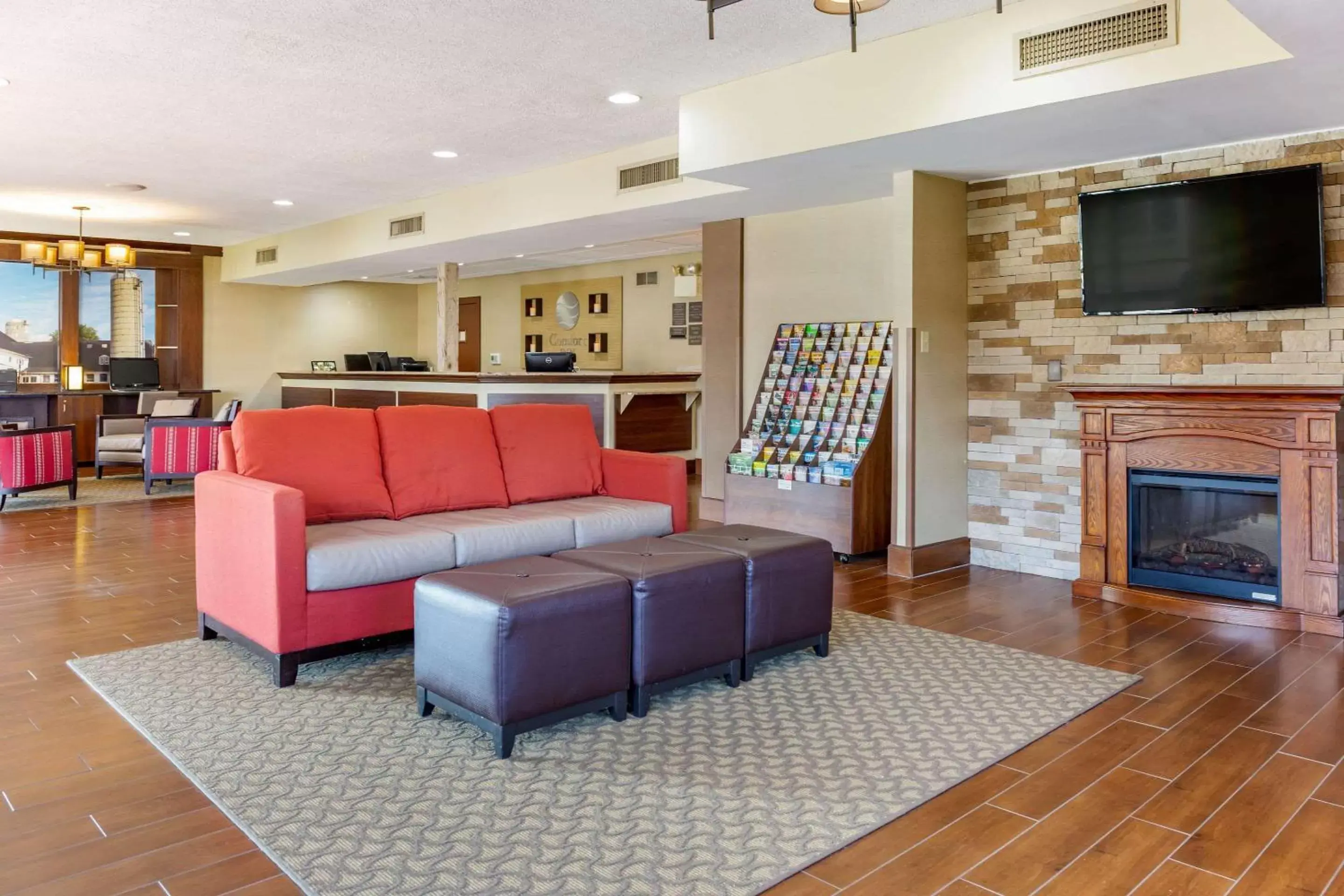 Lobby or reception, Seating Area in Comfort Inn Lancaster at Rockvale