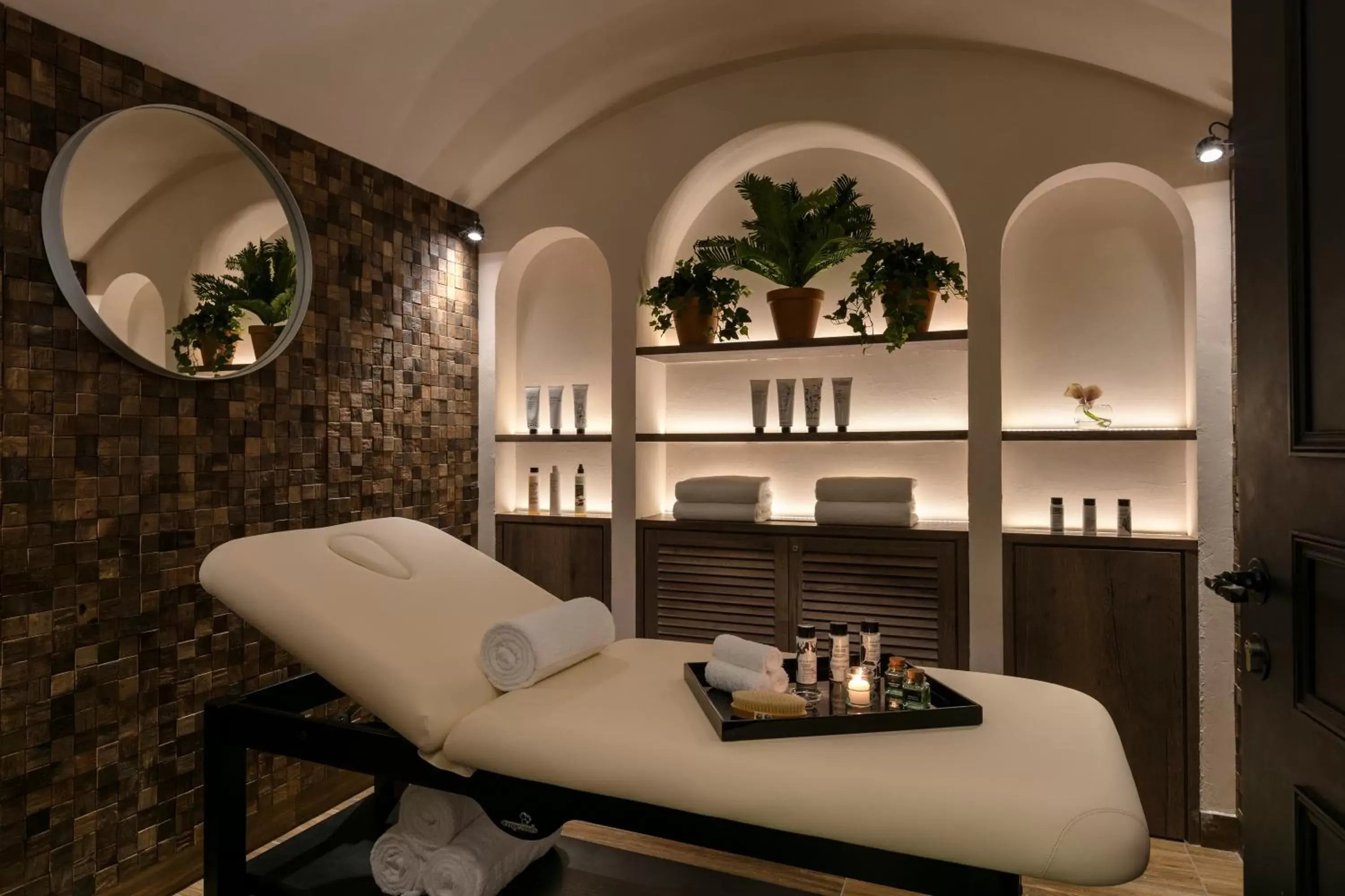 Massage, Spa/Wellness in Royal Madeleine Hotel & Spa