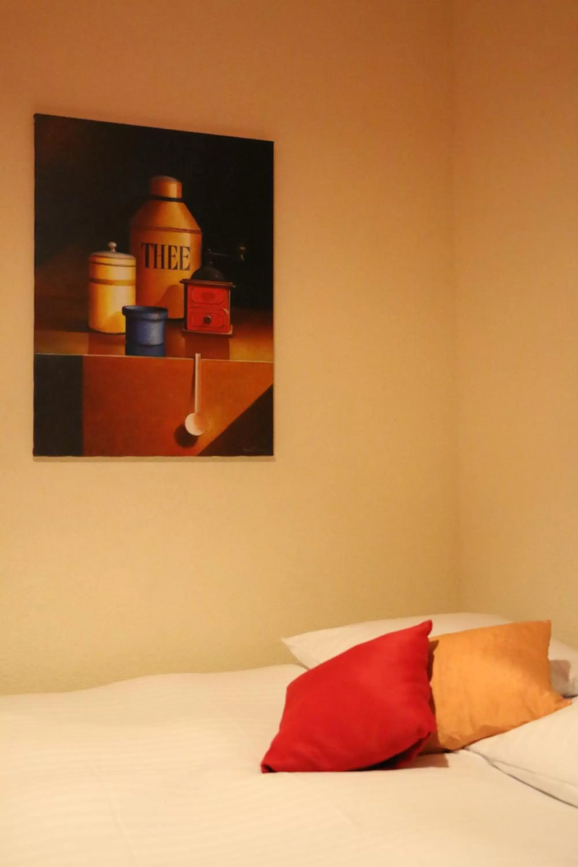 Bedroom, Bed in Hostellerie de Genève