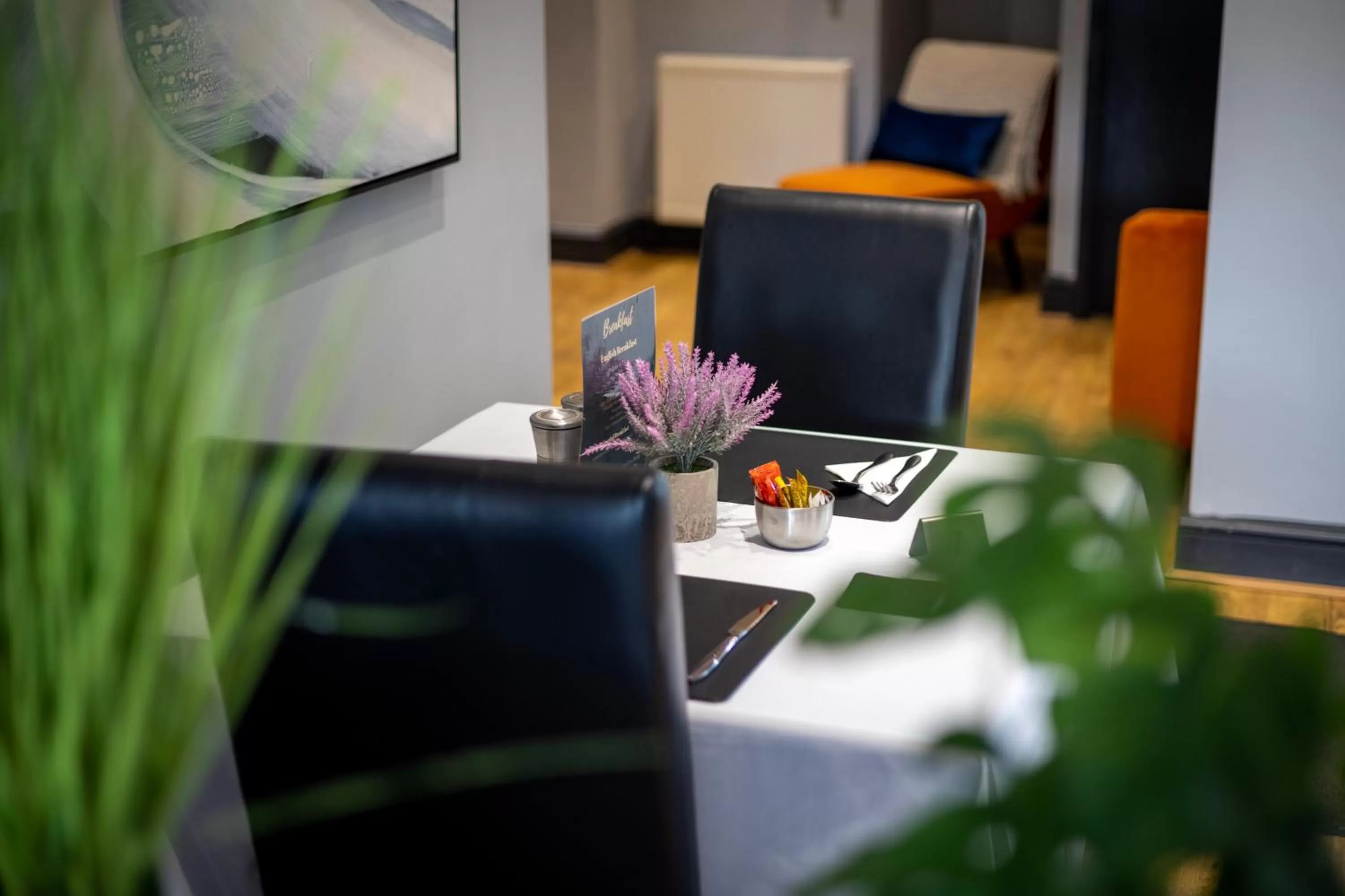 Restaurant/places to eat in The Angharad Hotel and Restaurant