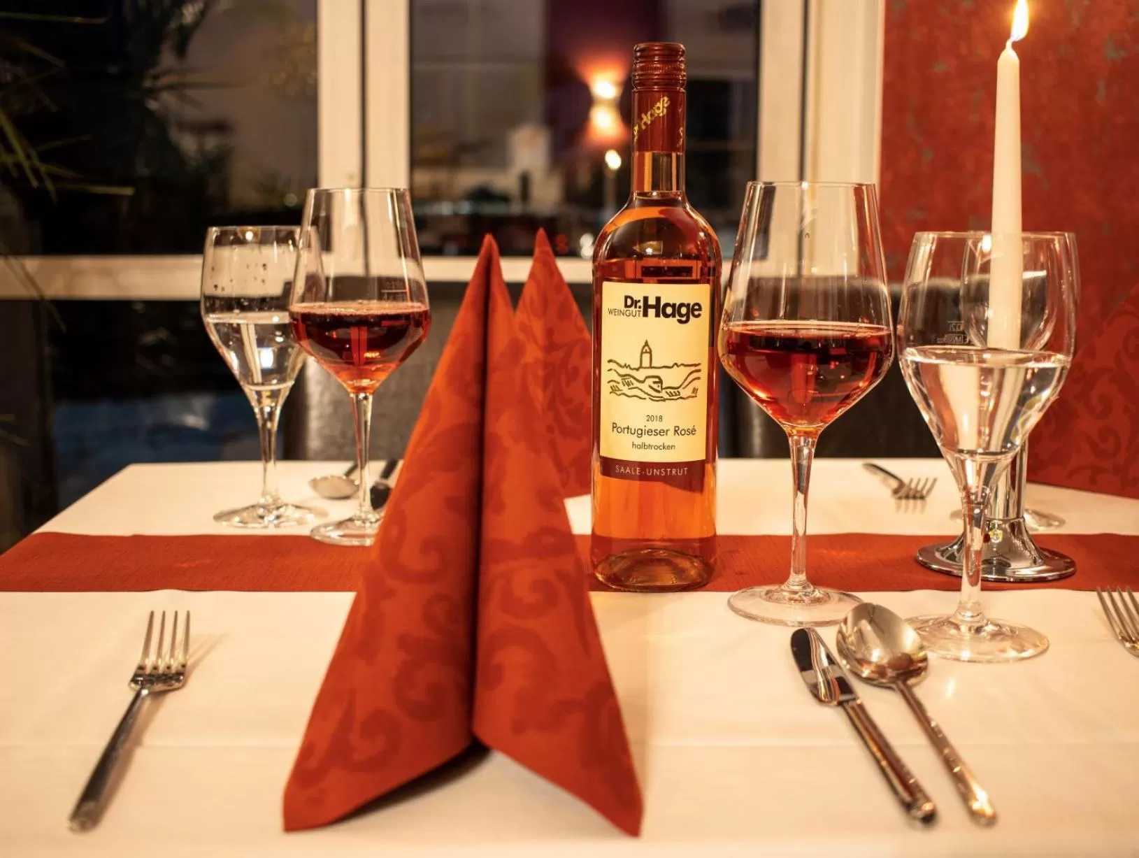 Restaurant/places to eat in Check Inn Hotel Merseburg